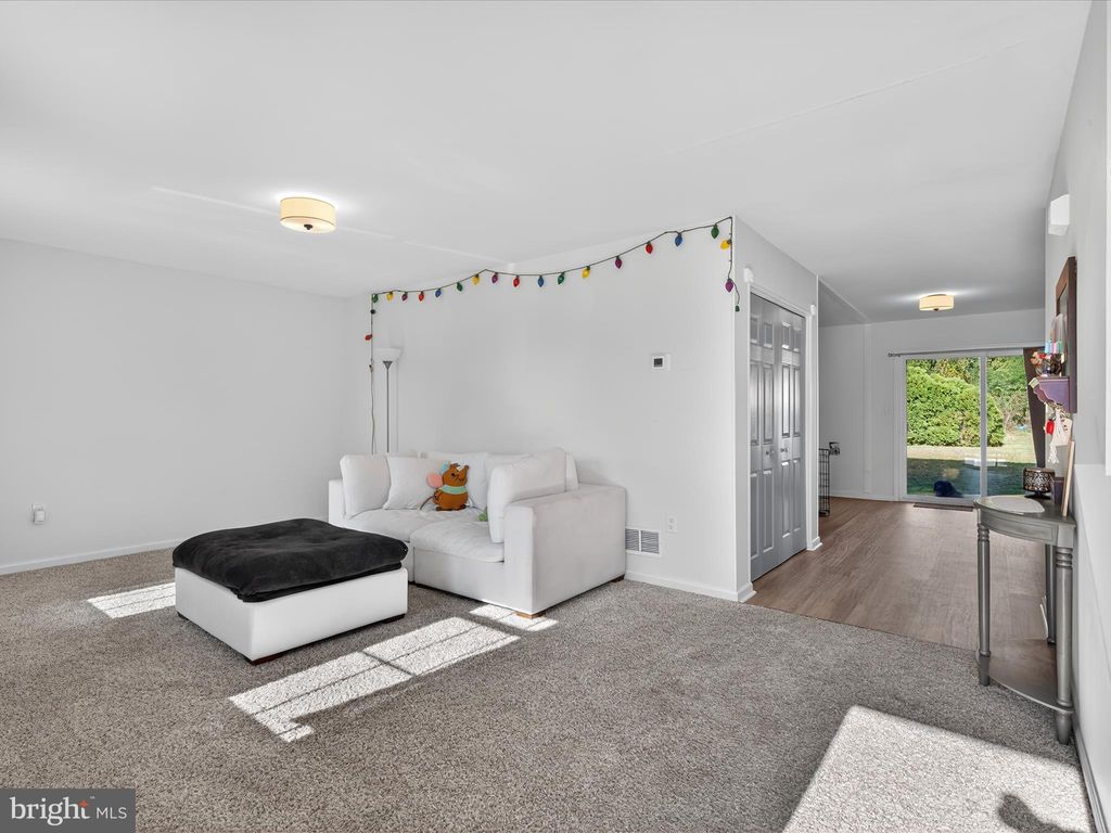 Photo of 884 Sterling Place, LANCASTER, PA 17603 (MLS # PALA2077634)