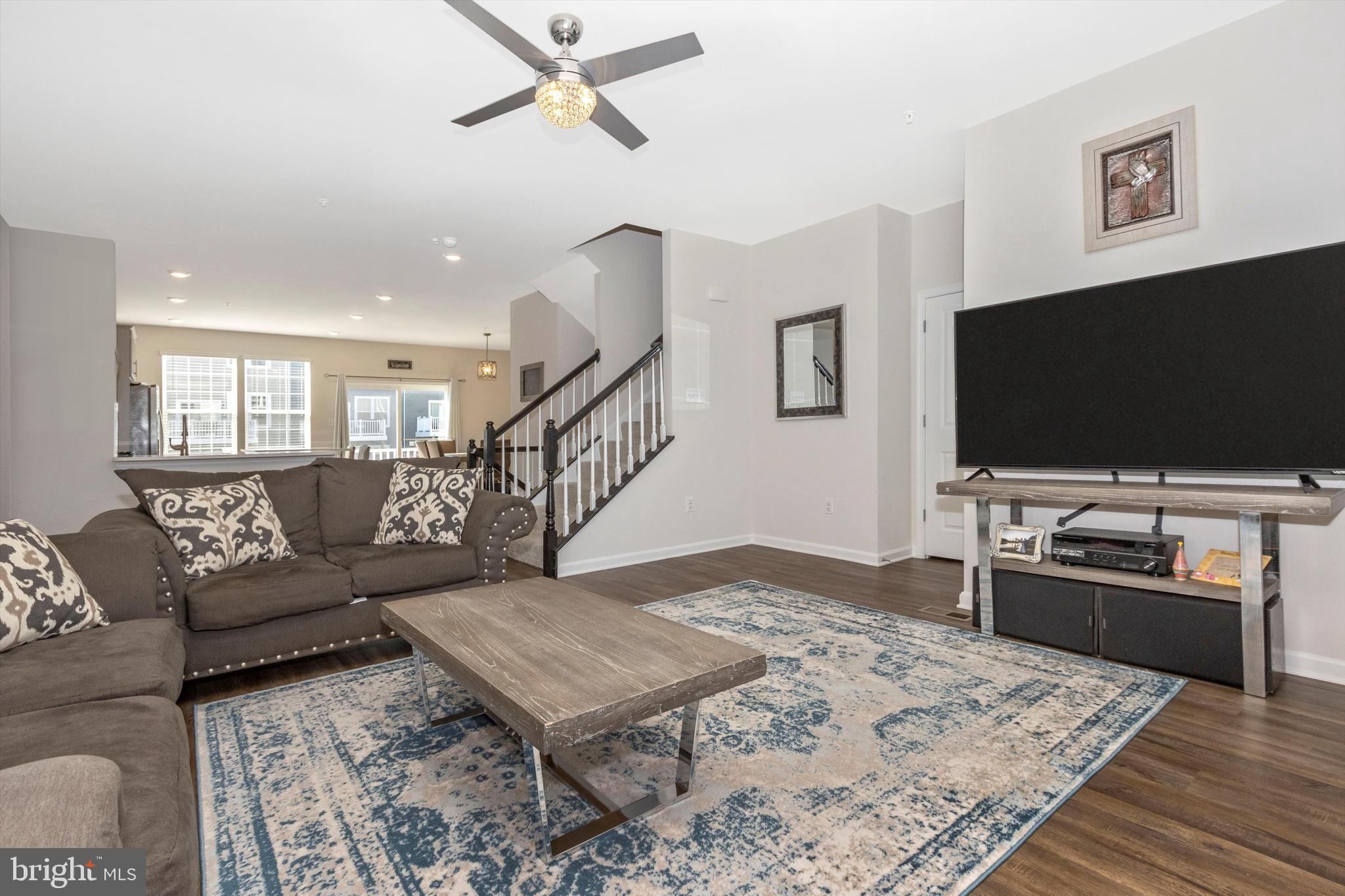 WESTVIEW SOUTH - Residential