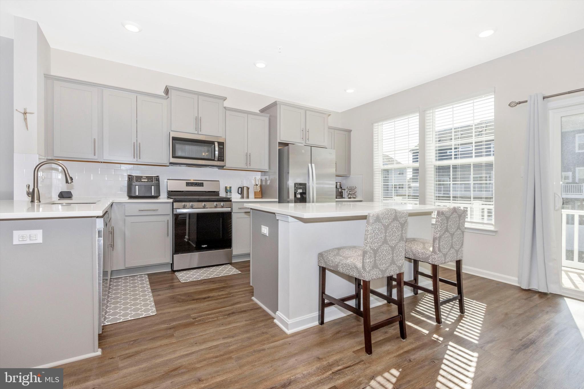 WESTVIEW SOUTH - Residential