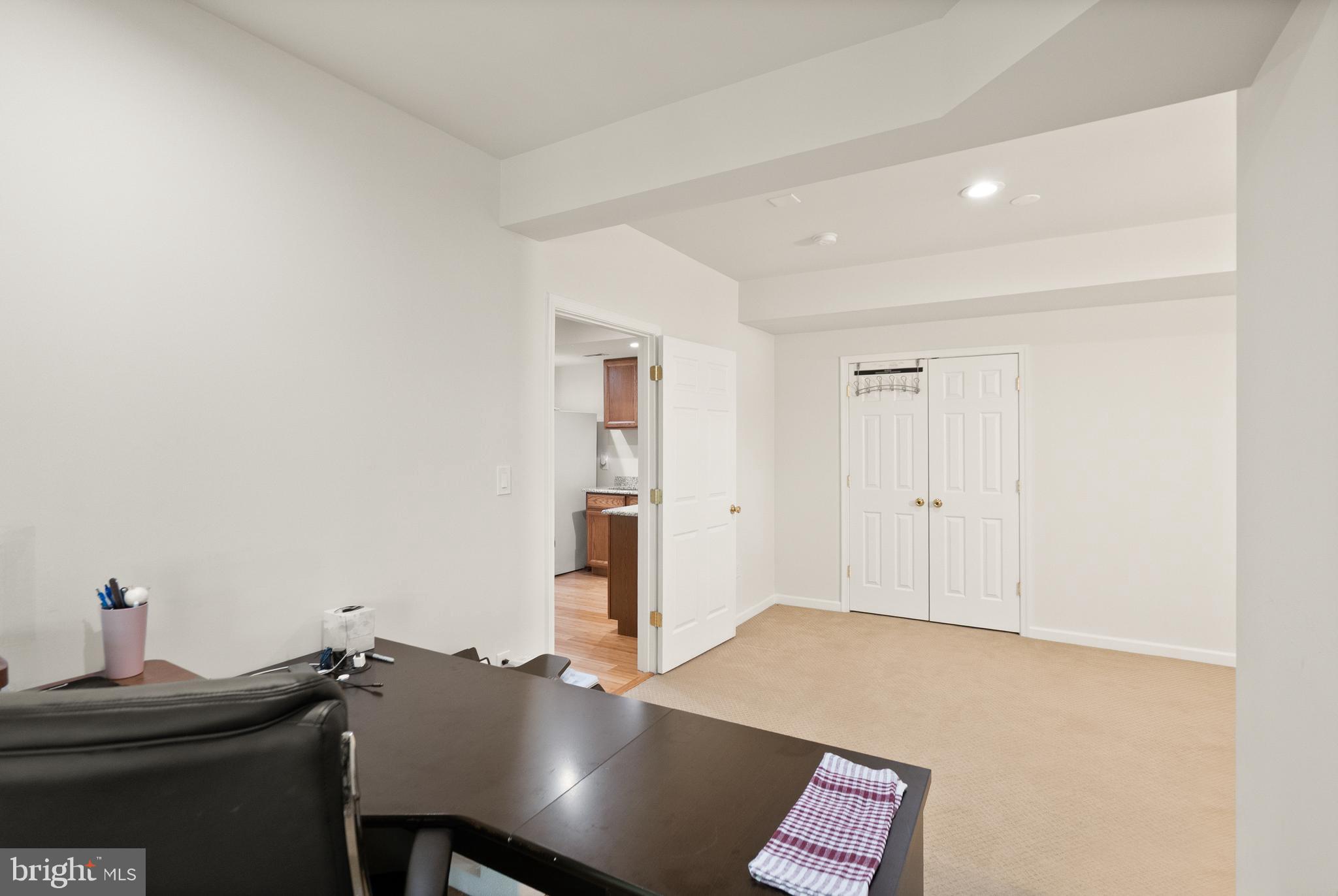 BELMONT COUNTRY CLUB - Residential