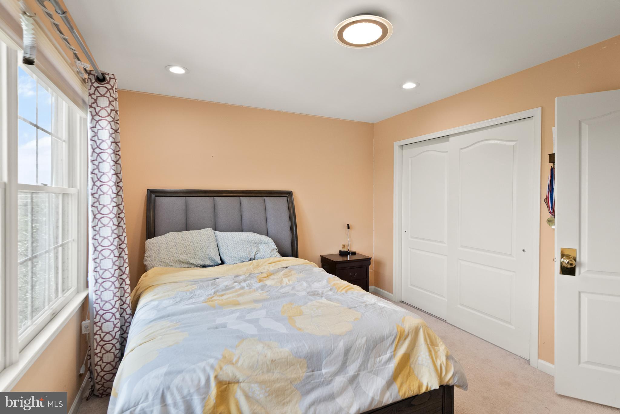 BELMONT COUNTRY CLUB - Residential