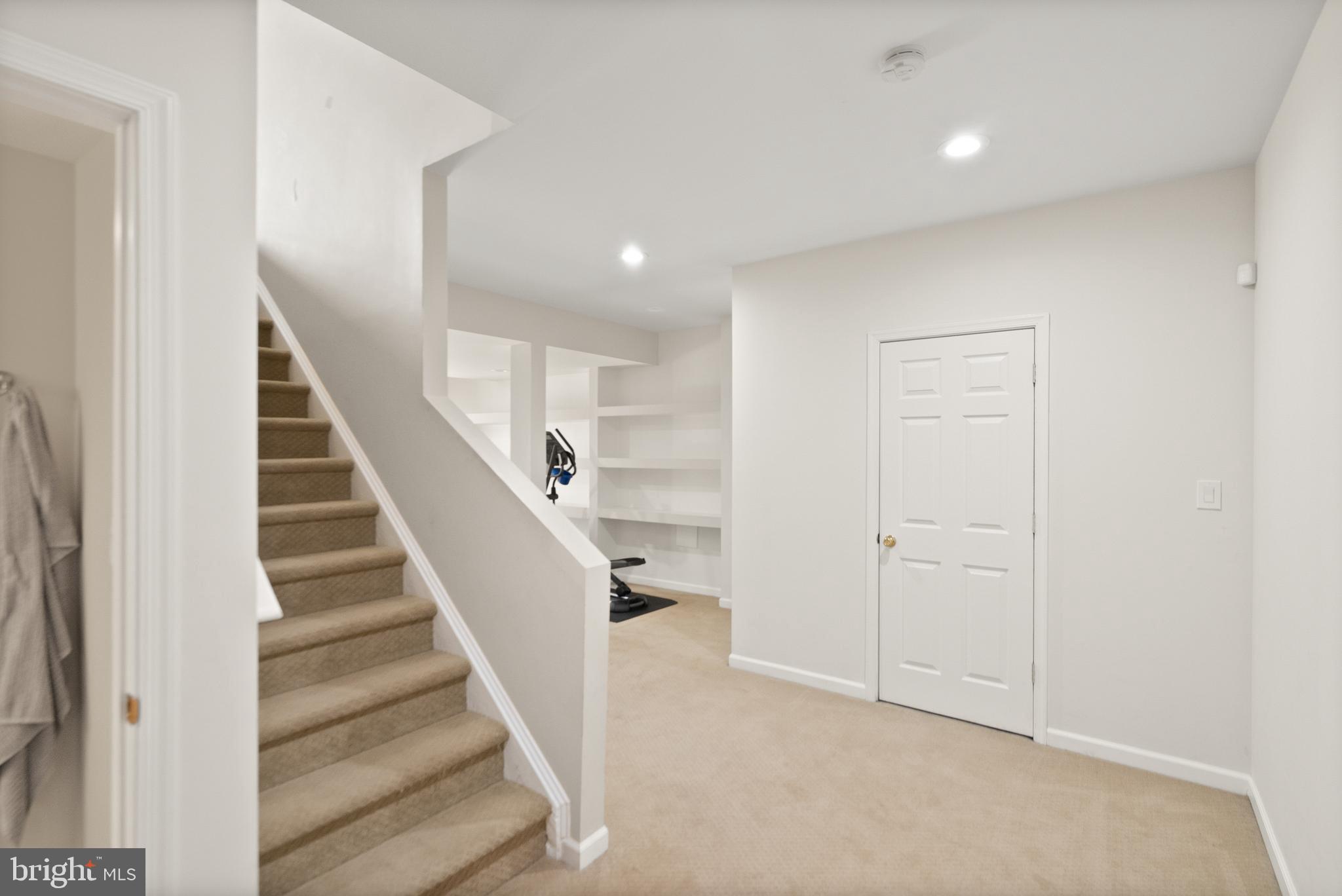 BELMONT COUNTRY CLUB - Residential