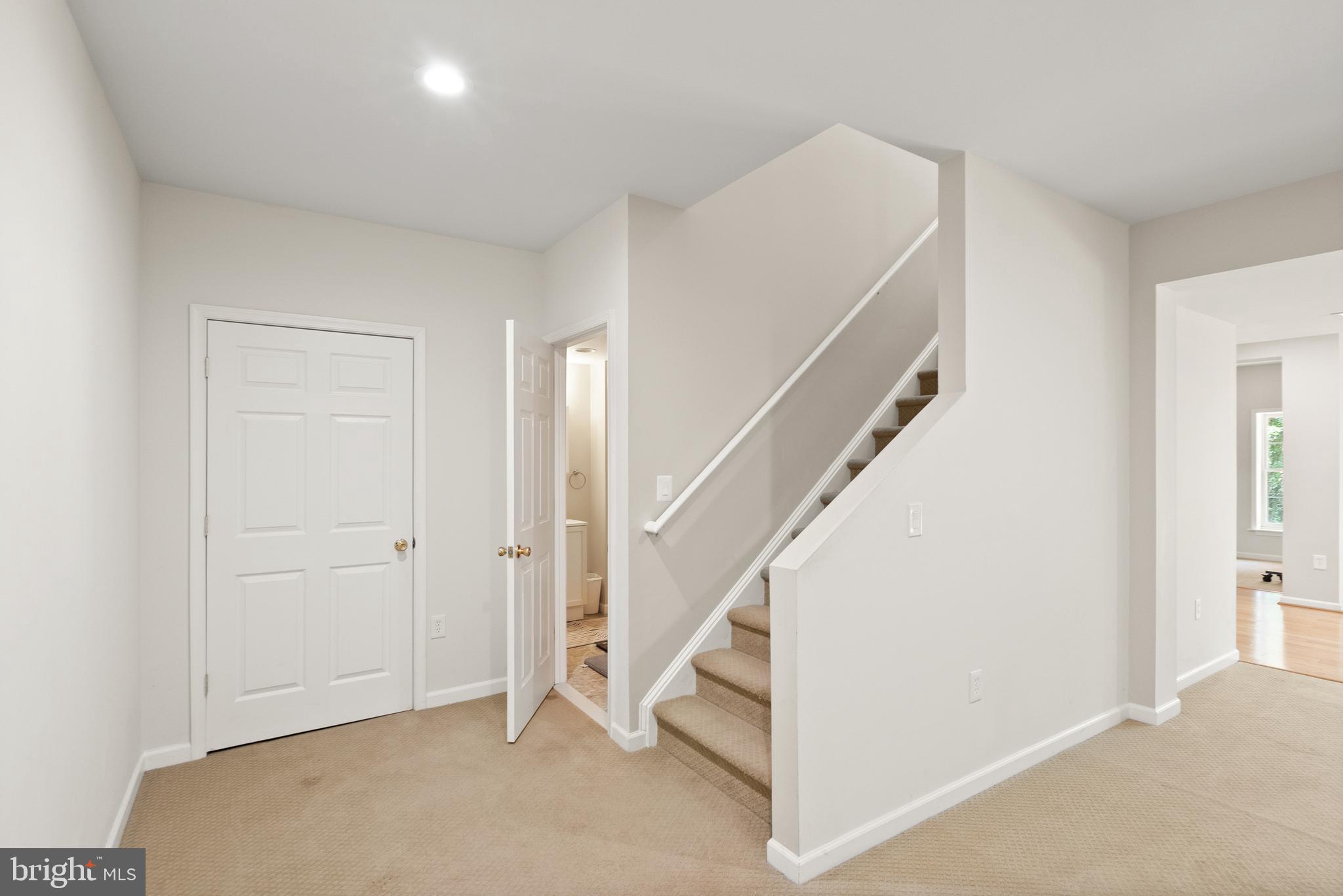 BELMONT COUNTRY CLUB - Residential