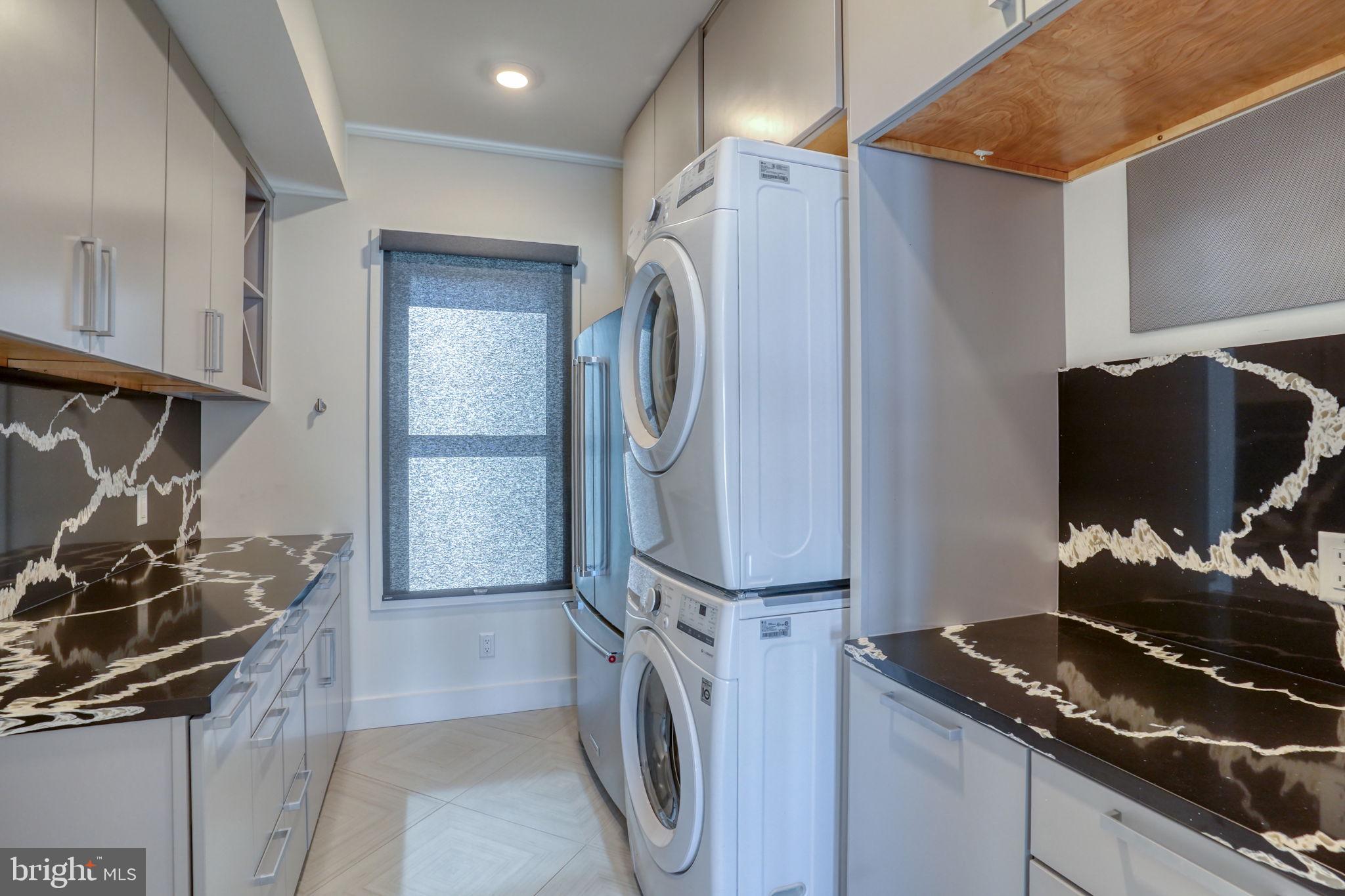 WINDSWEPT - Residential