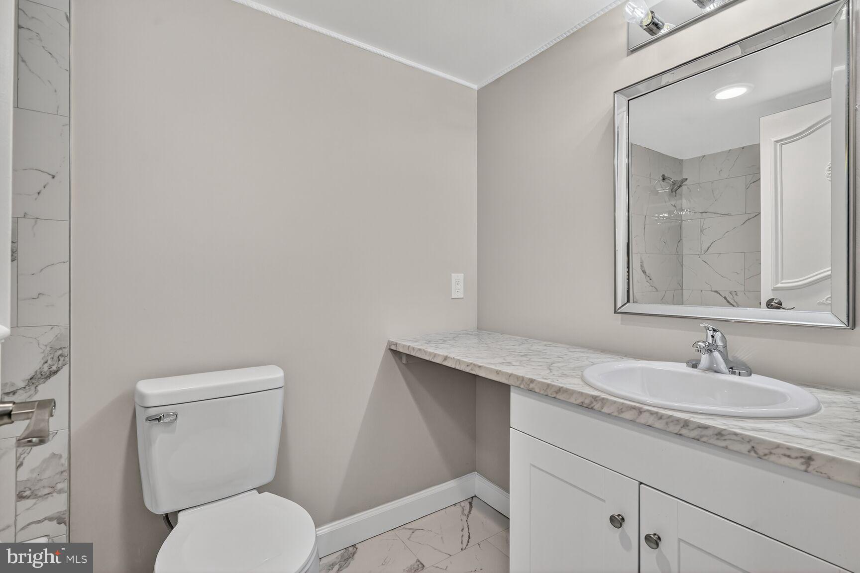 RACQUET CLUB - Residential