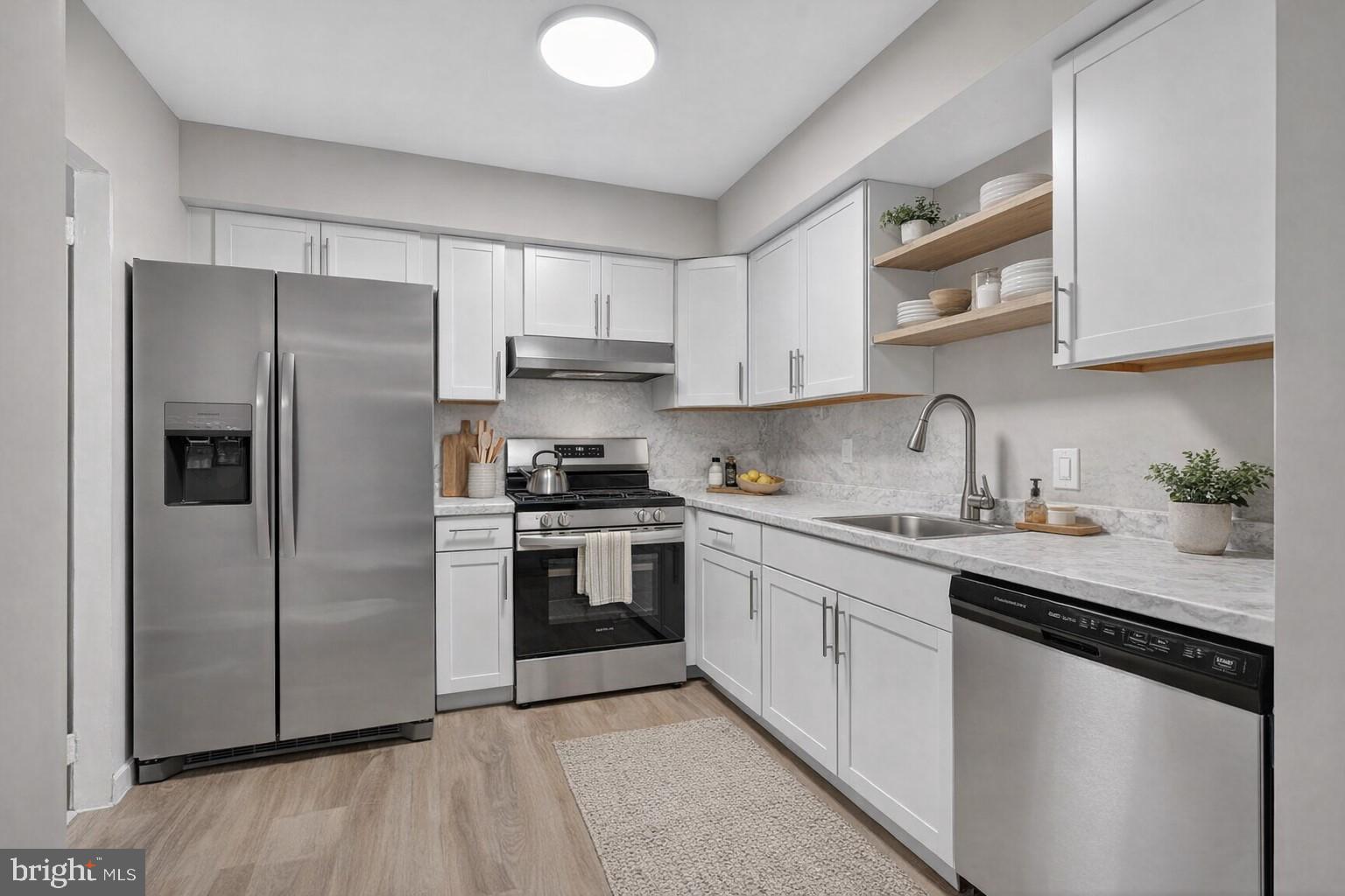 RACQUET CLUB - Residential