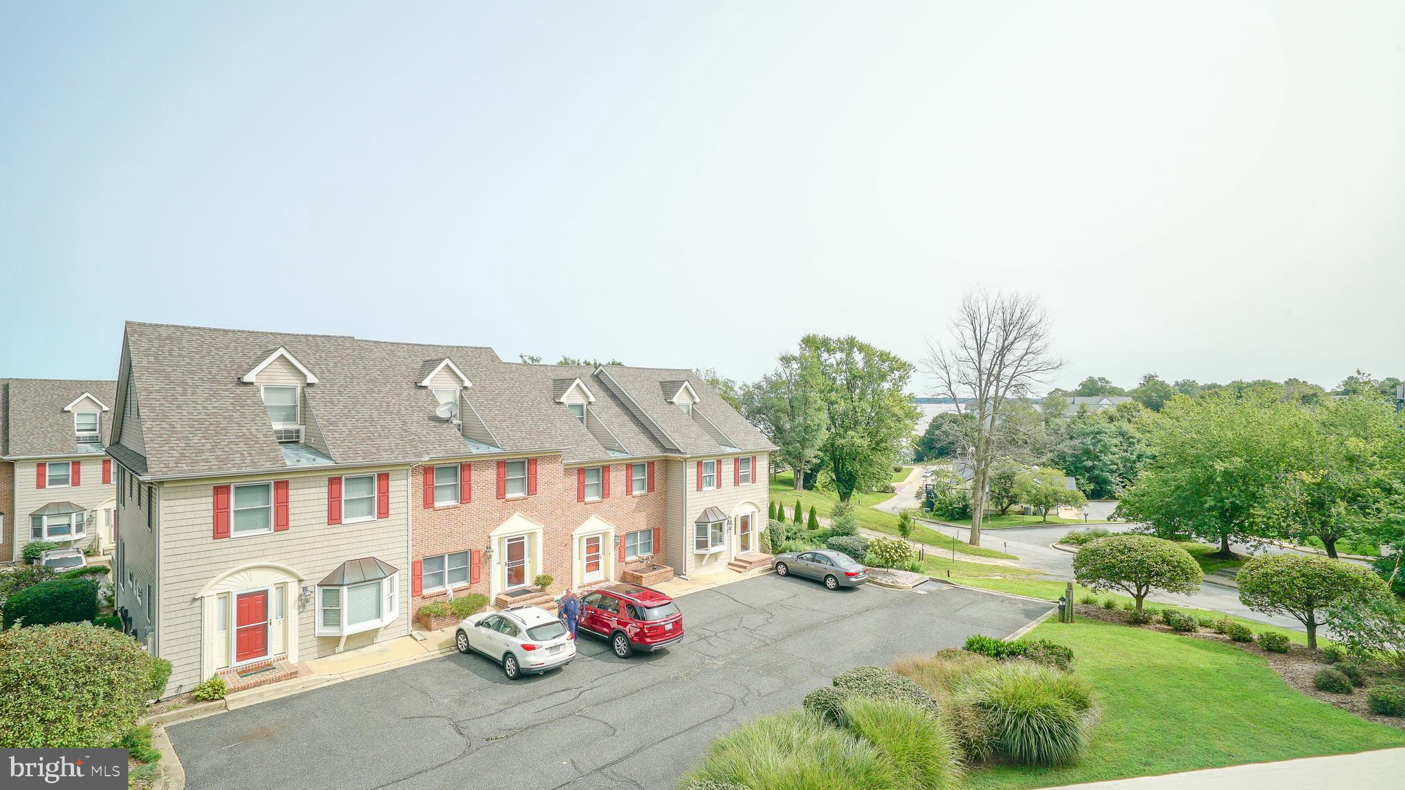 CREWS LANDING - Residential