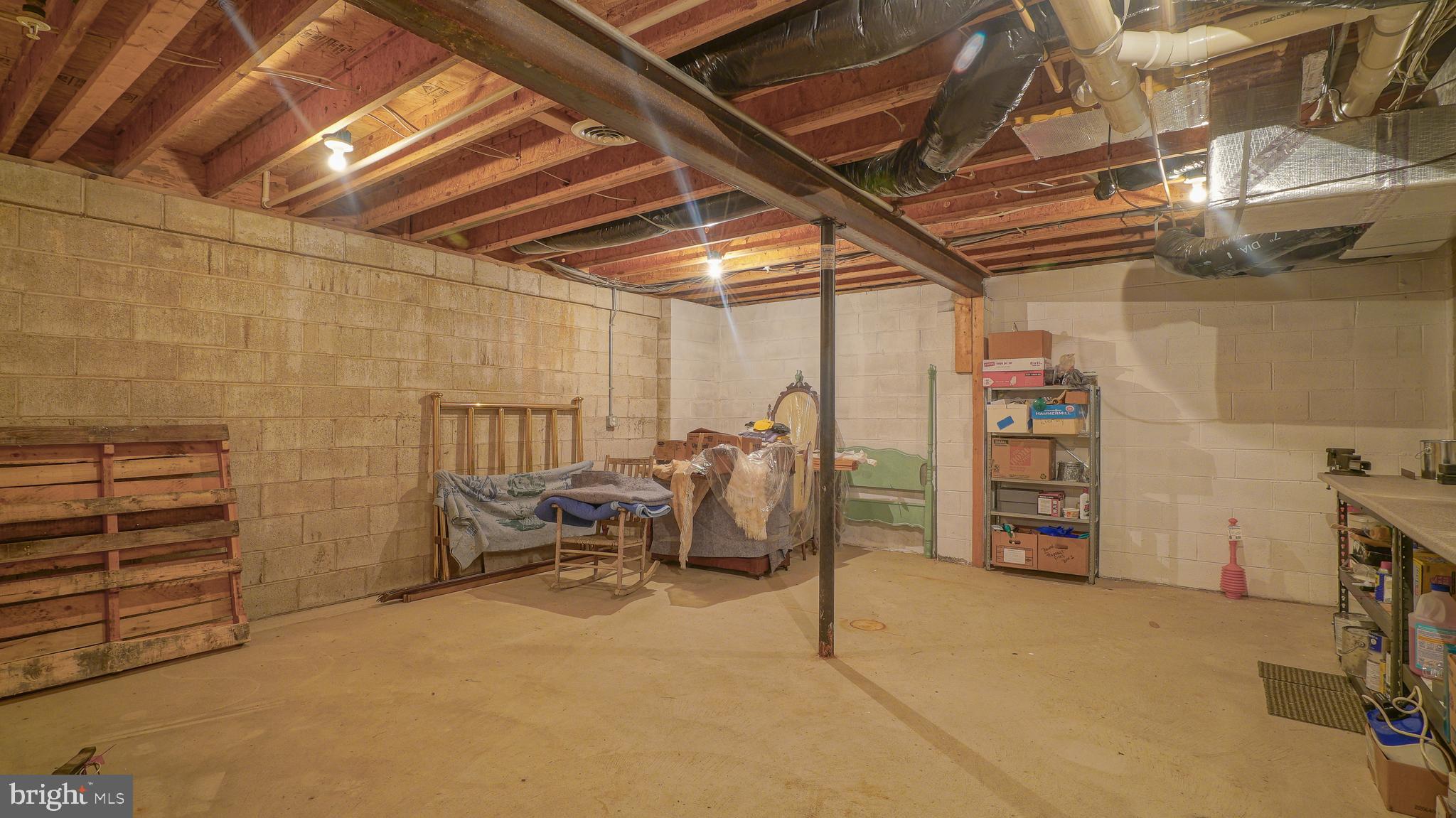 CREWS LANDING - Residential