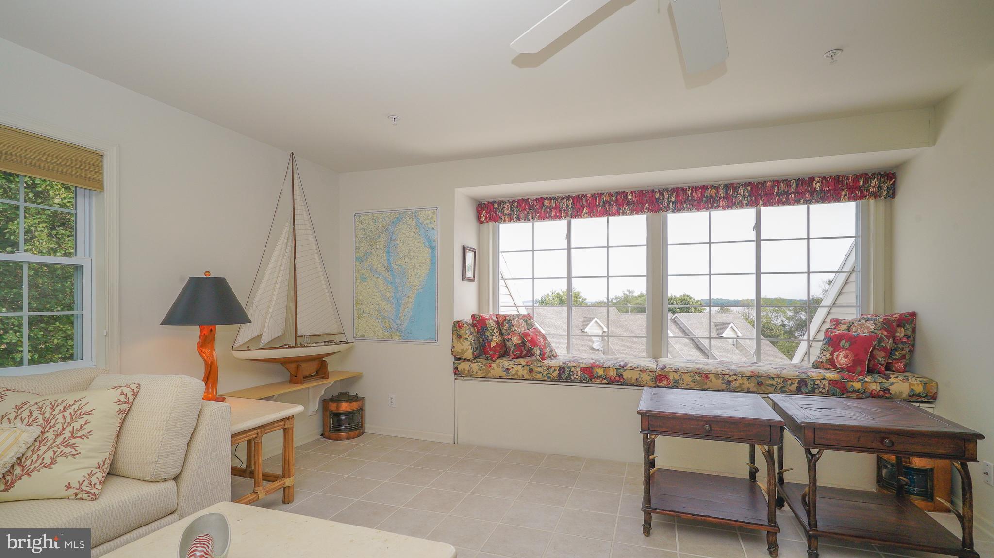 CREWS LANDING - Residential