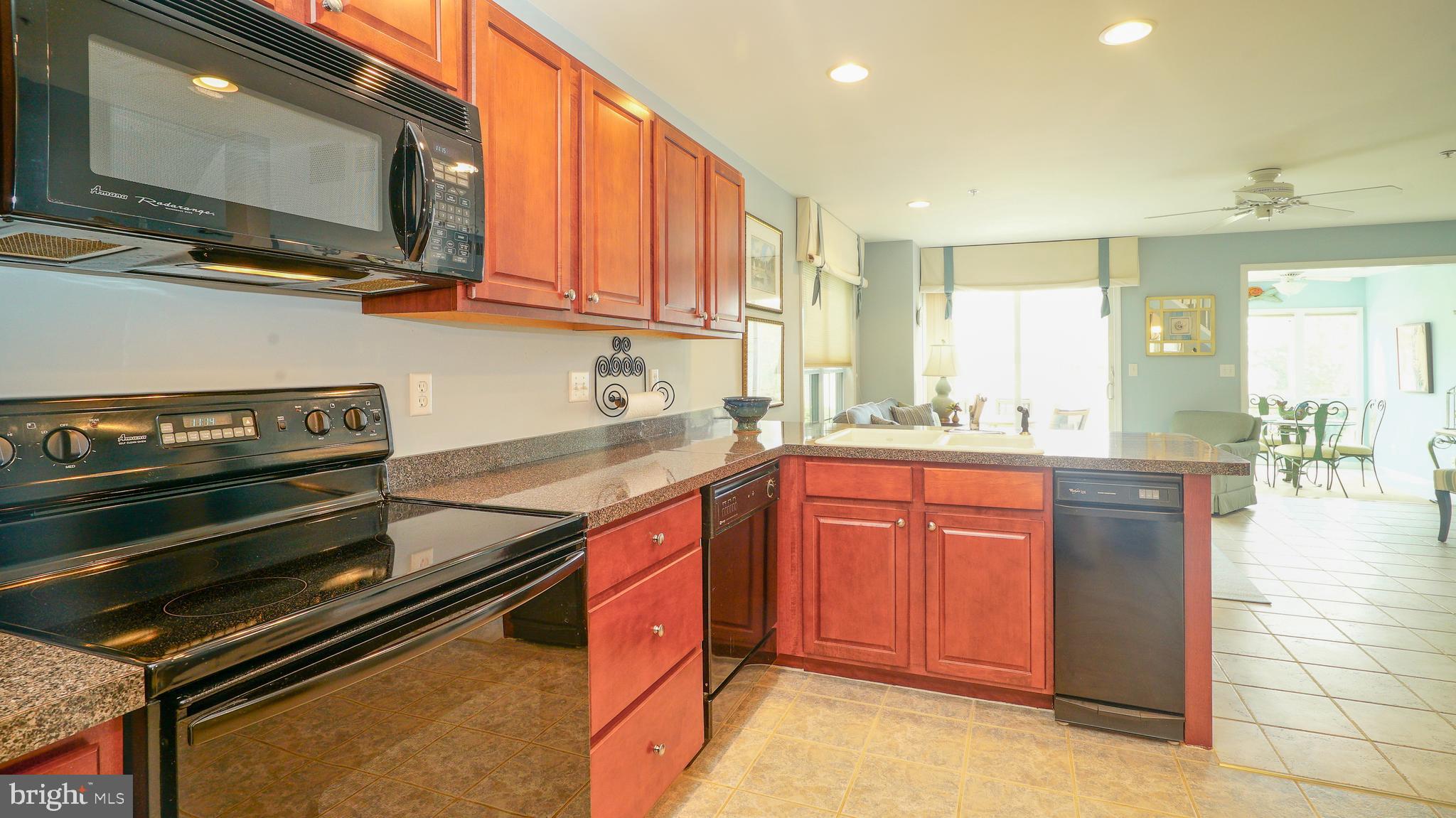 CREWS LANDING - Residential