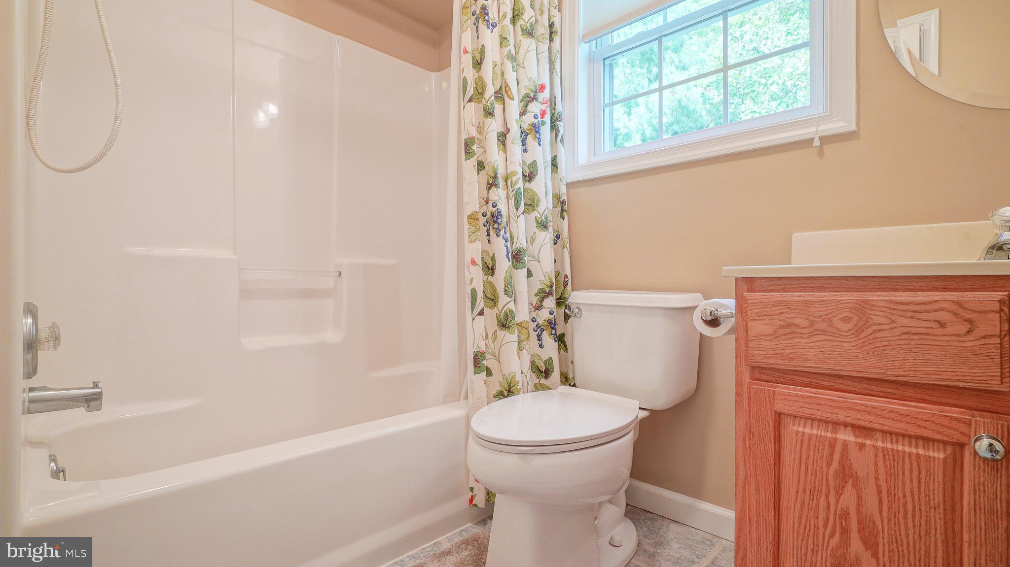 CREWS LANDING - Residential