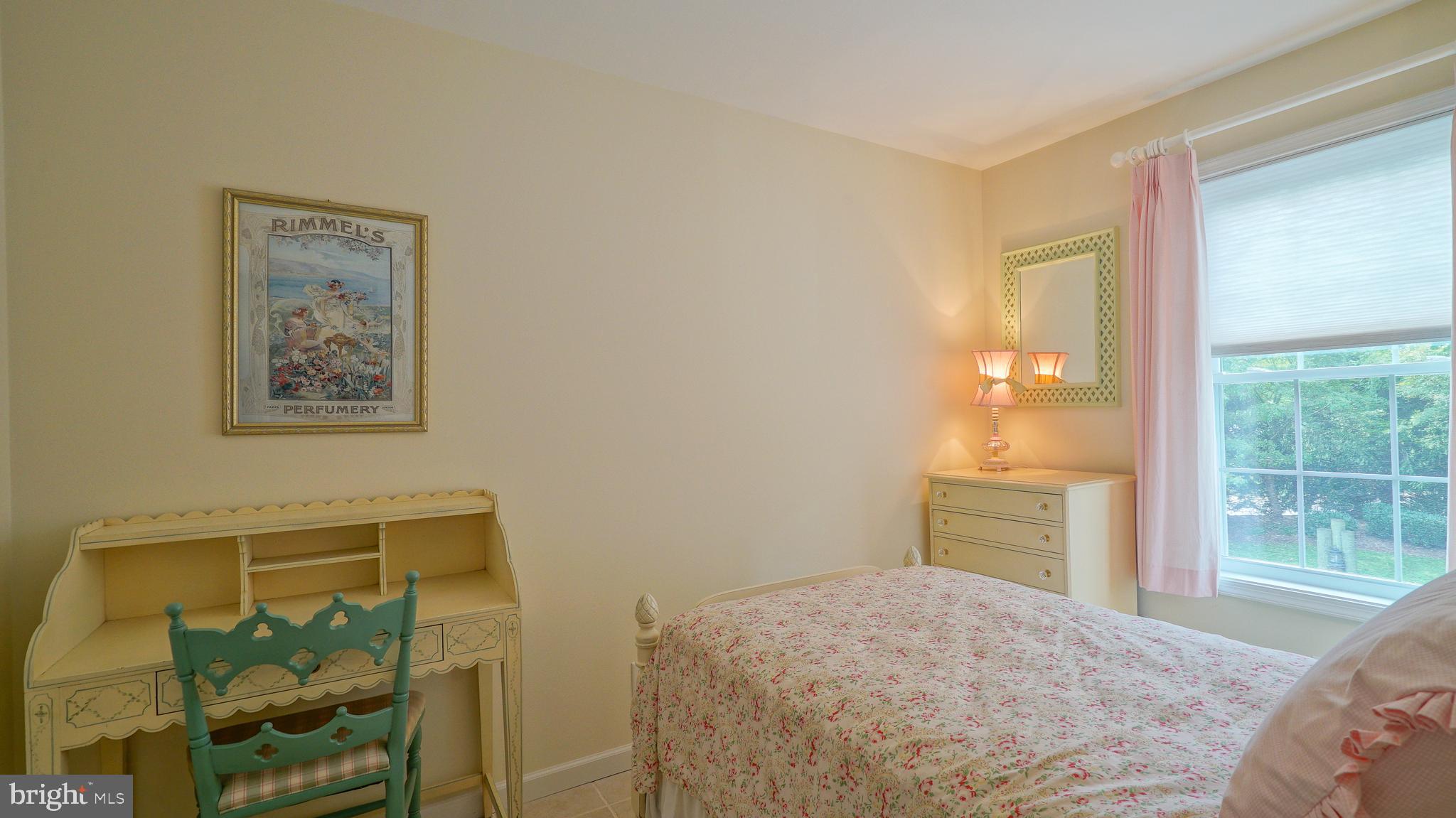 CREWS LANDING - Residential