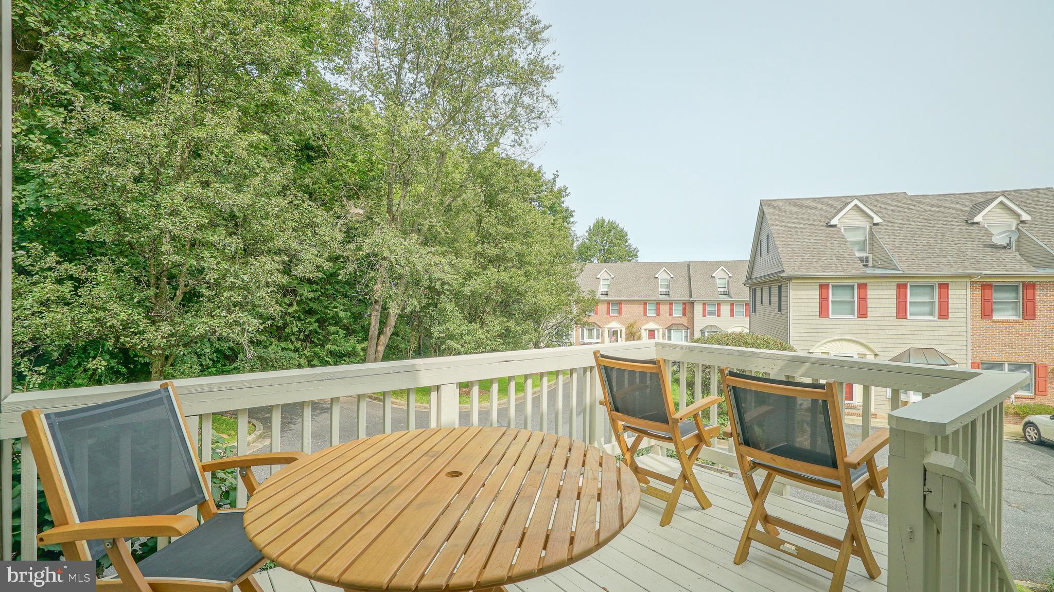 CREWS LANDING - Residential