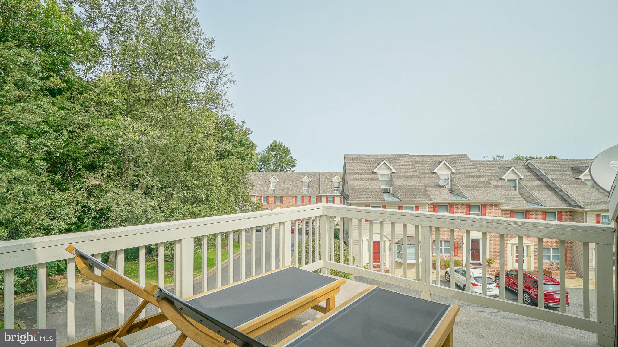 CREWS LANDING - Residential