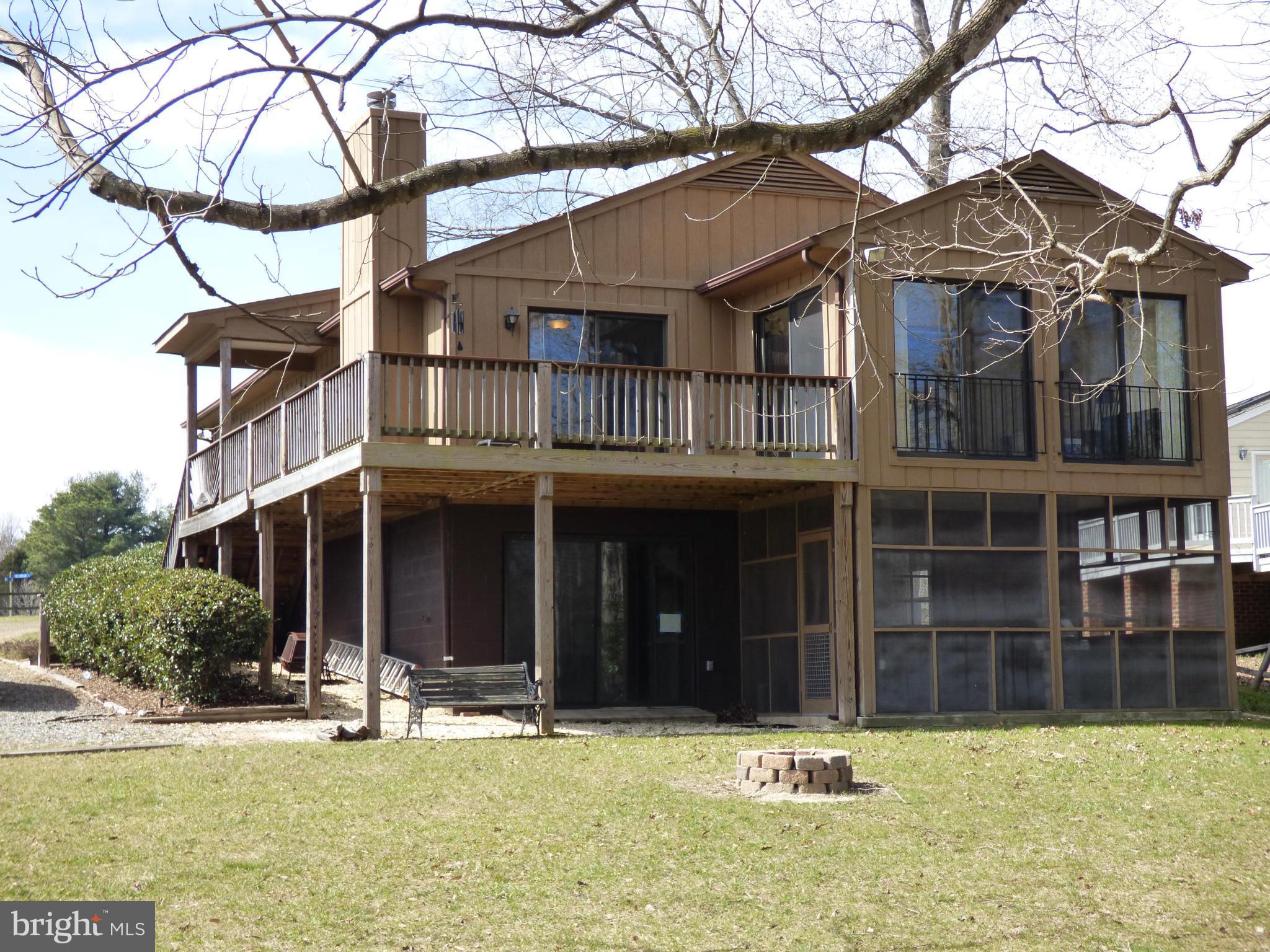 LAKE CAROLINE - Residential