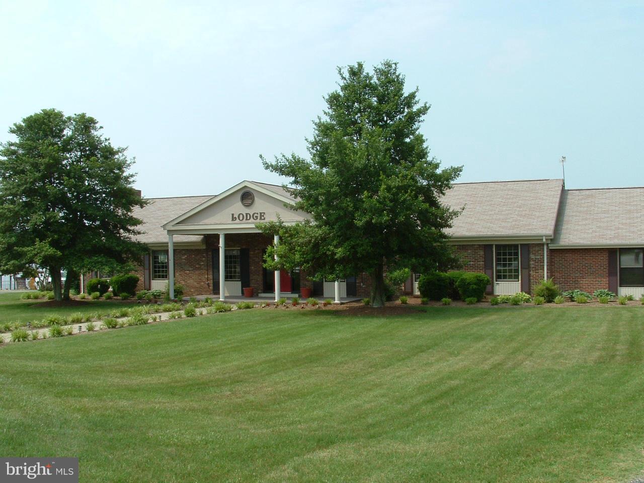 LAKE CAROLINE - Residential