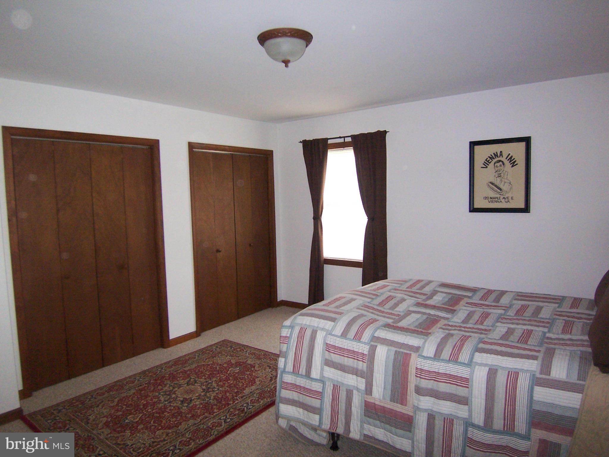 LAKE CAROLINE - Residential