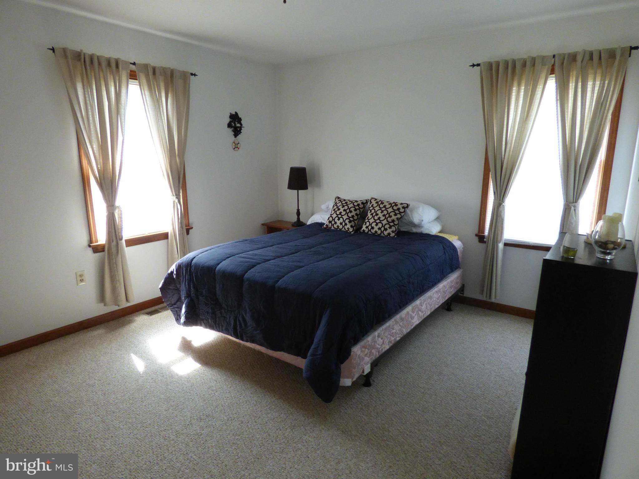 LAKE CAROLINE - Residential