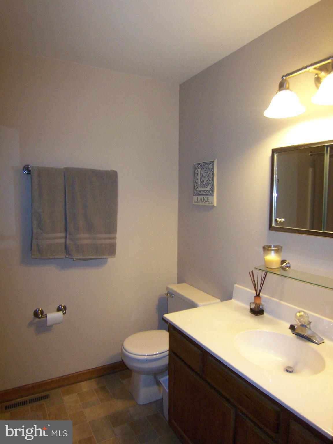 LAKE CAROLINE - Residential