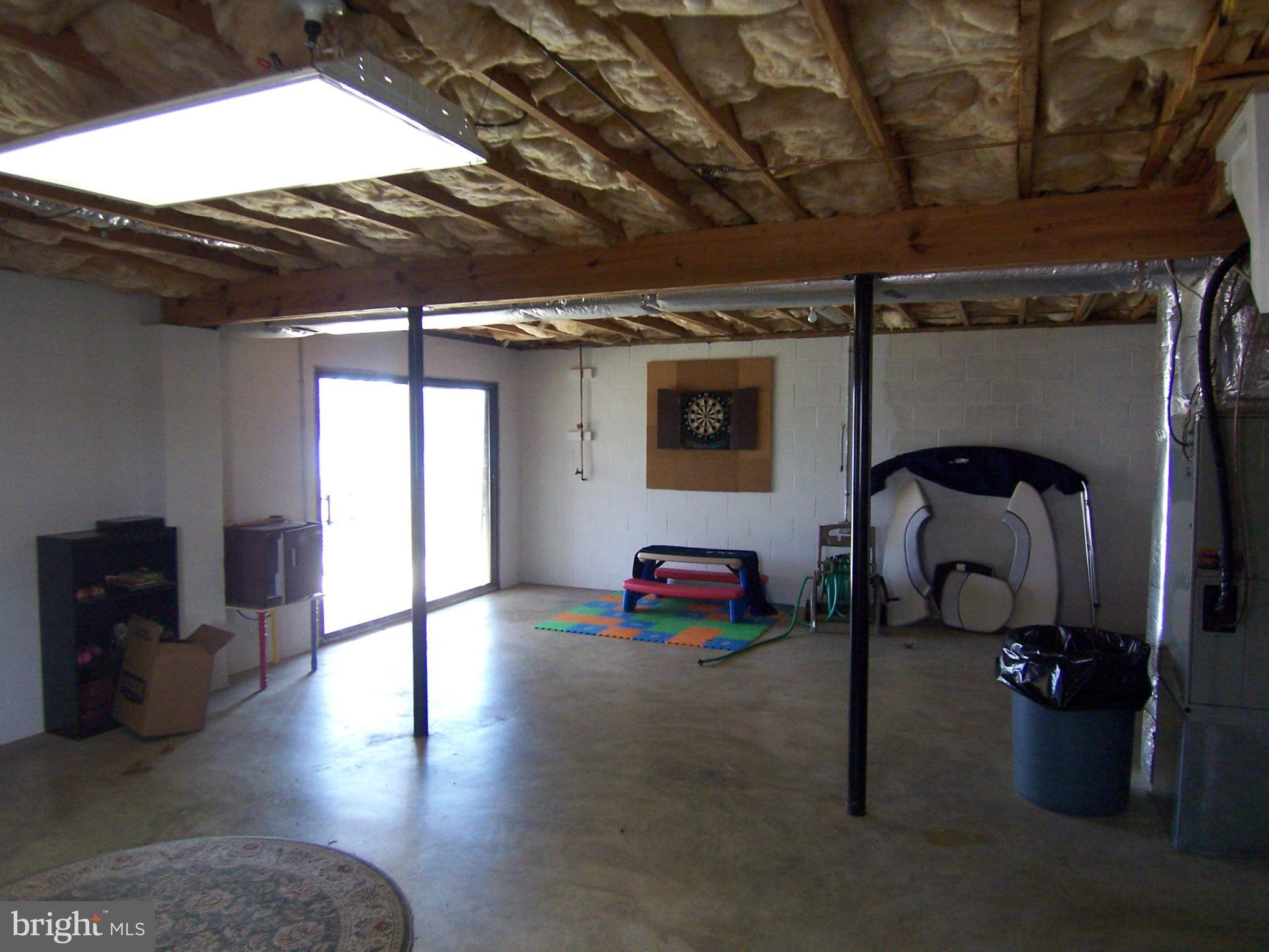 LAKE CAROLINE - Residential