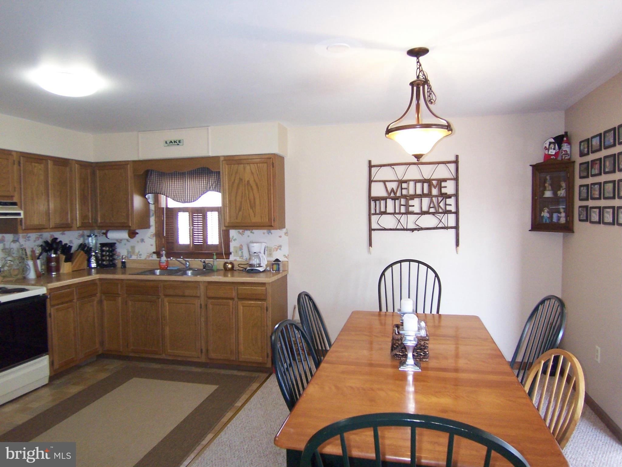 LAKE CAROLINE - Residential