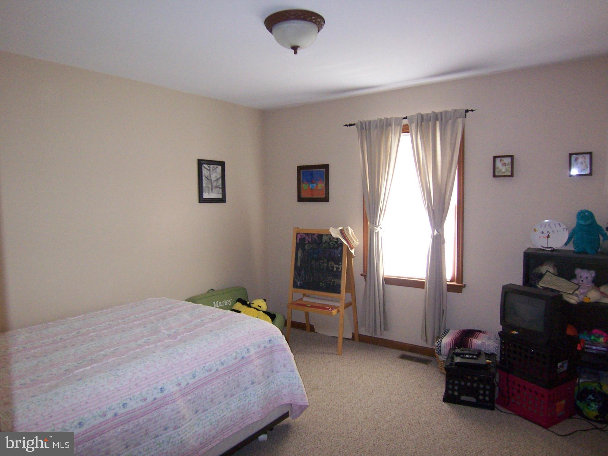 LAKE CAROLINE - Residential