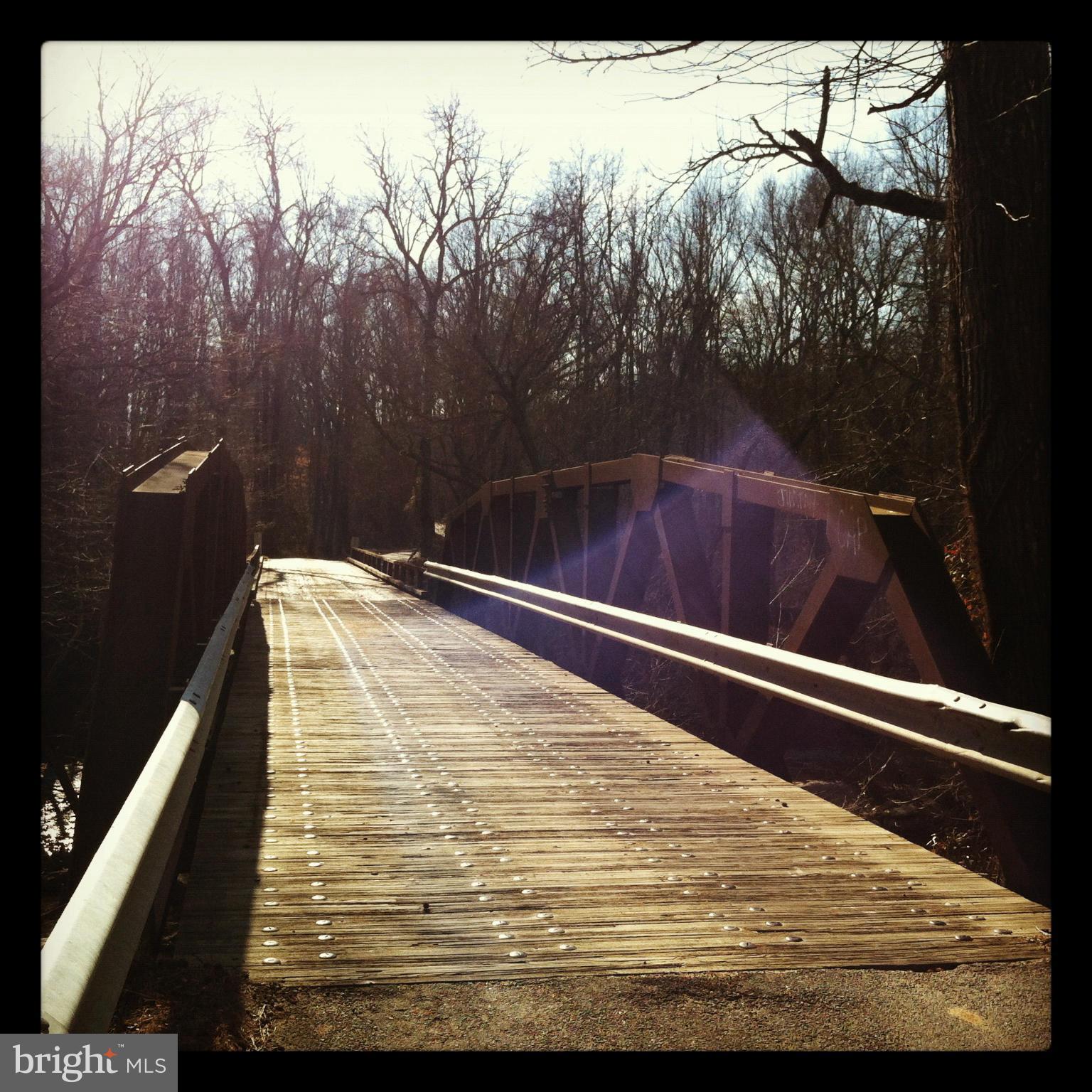 LAKE CAROLINE - Residential