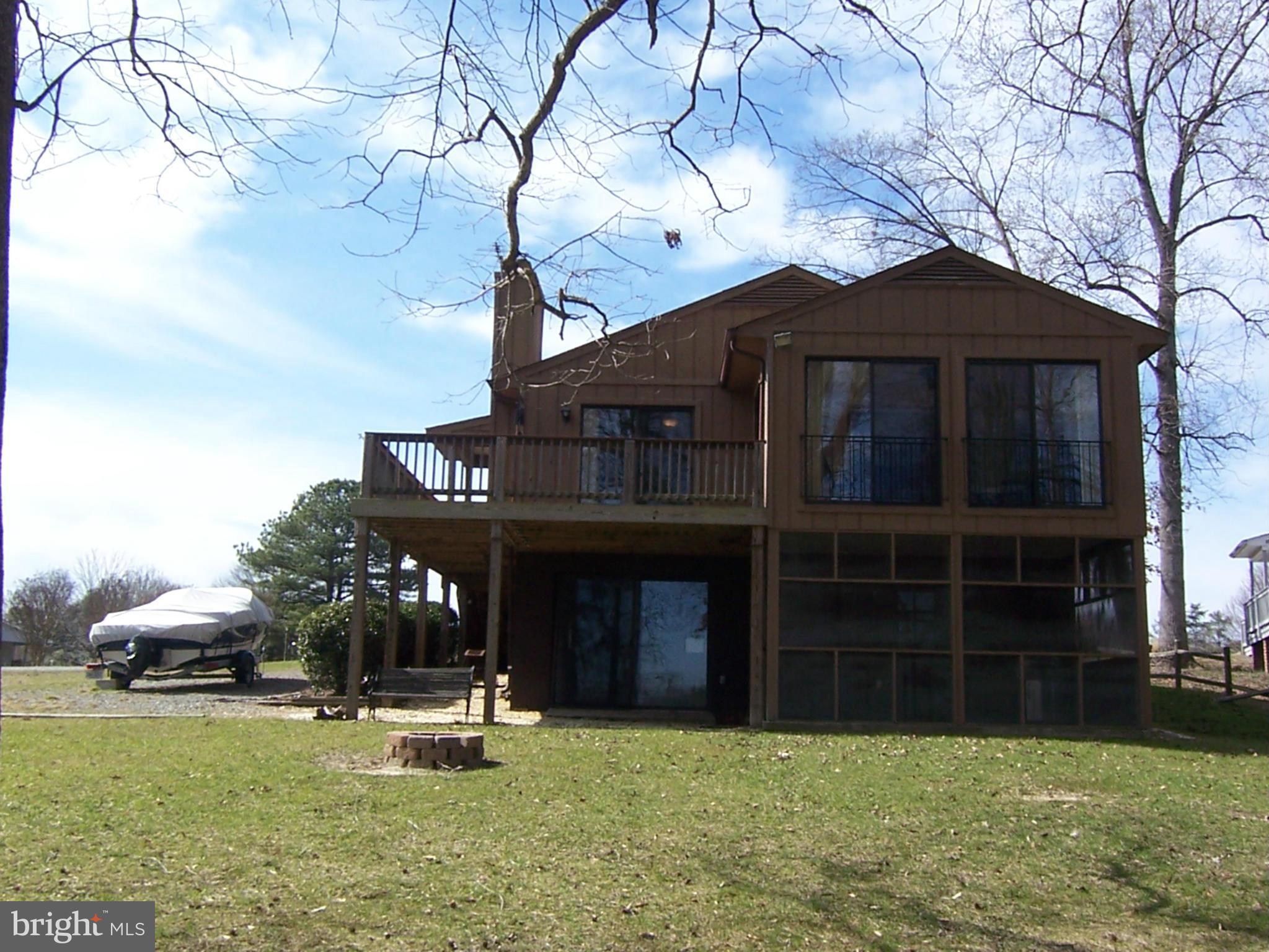 LAKE CAROLINE - Residential