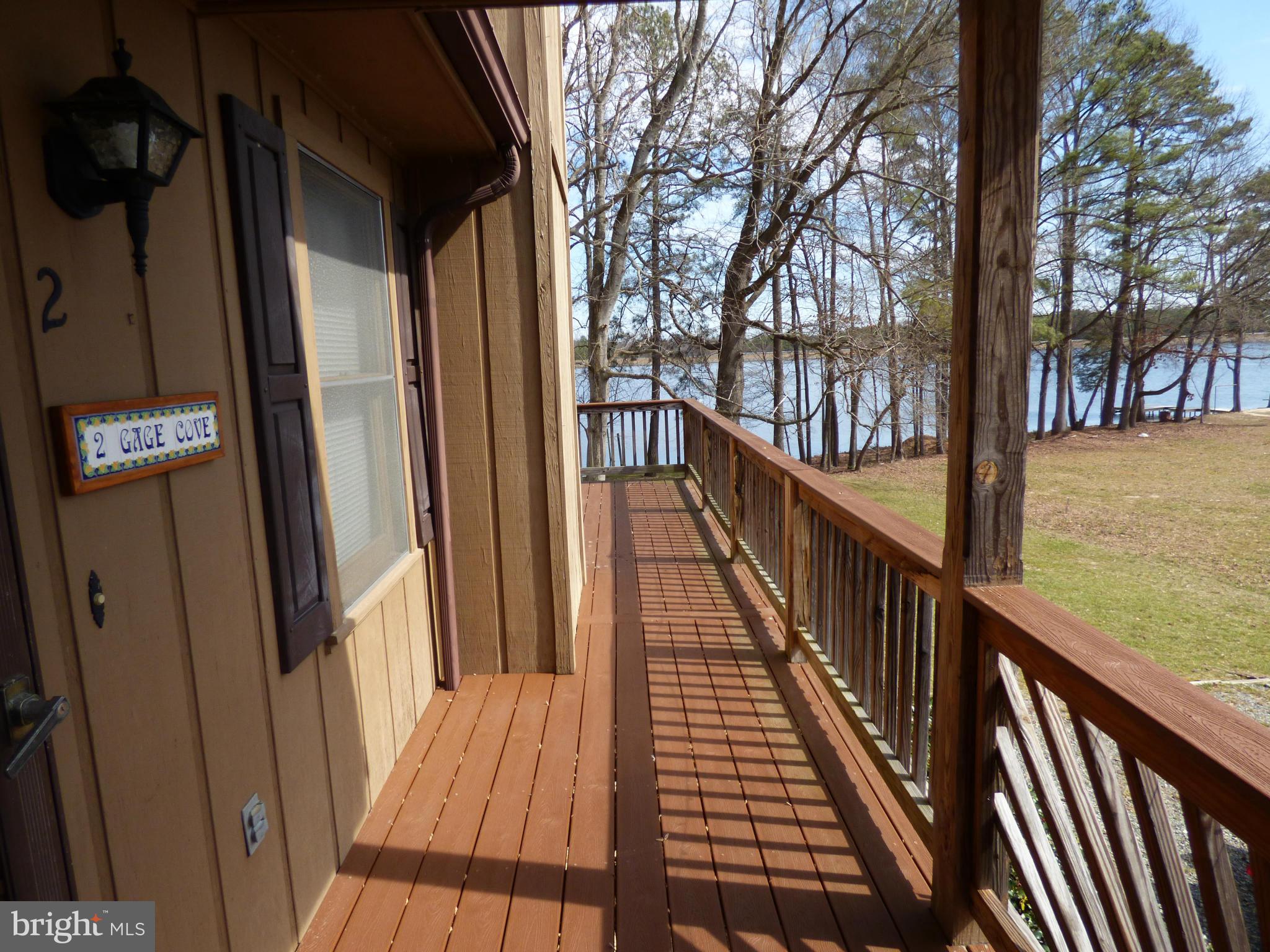 LAKE CAROLINE - Residential