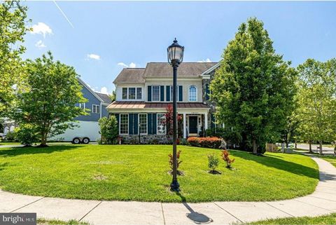 19111 CHARTIER DRIVE LEESBURG VA 20176