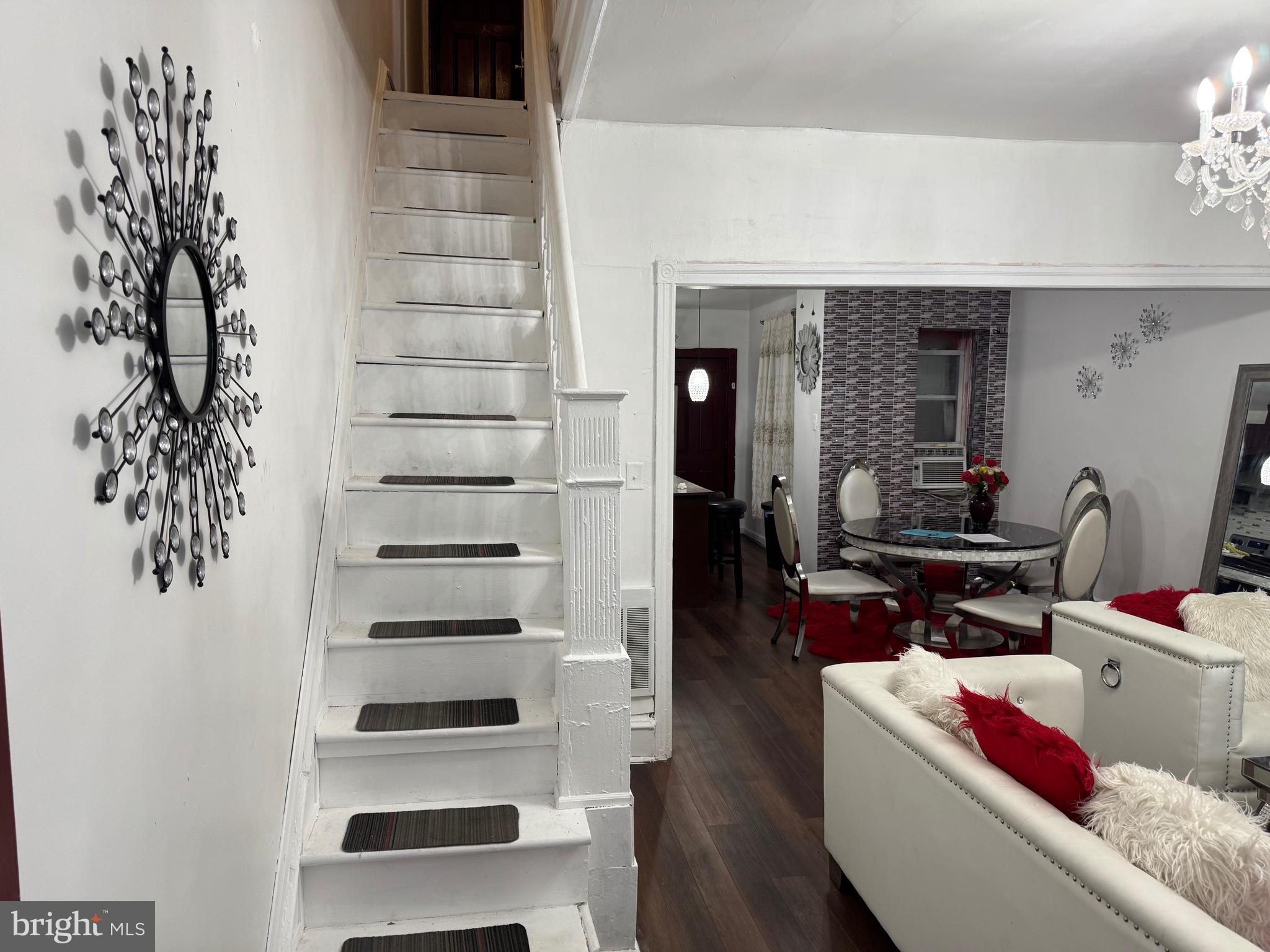 PHILADELPHIA (WEST) - Residential