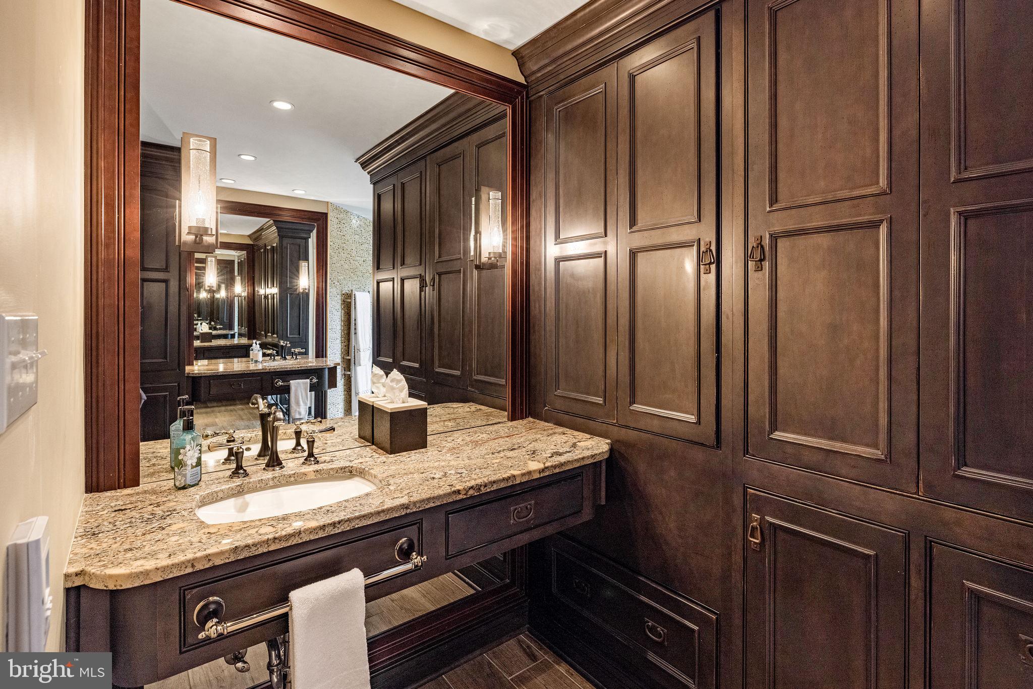 RED HILL - Residential