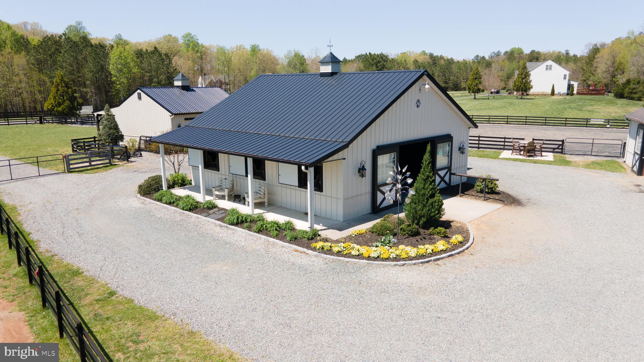 RED HILL - Residential