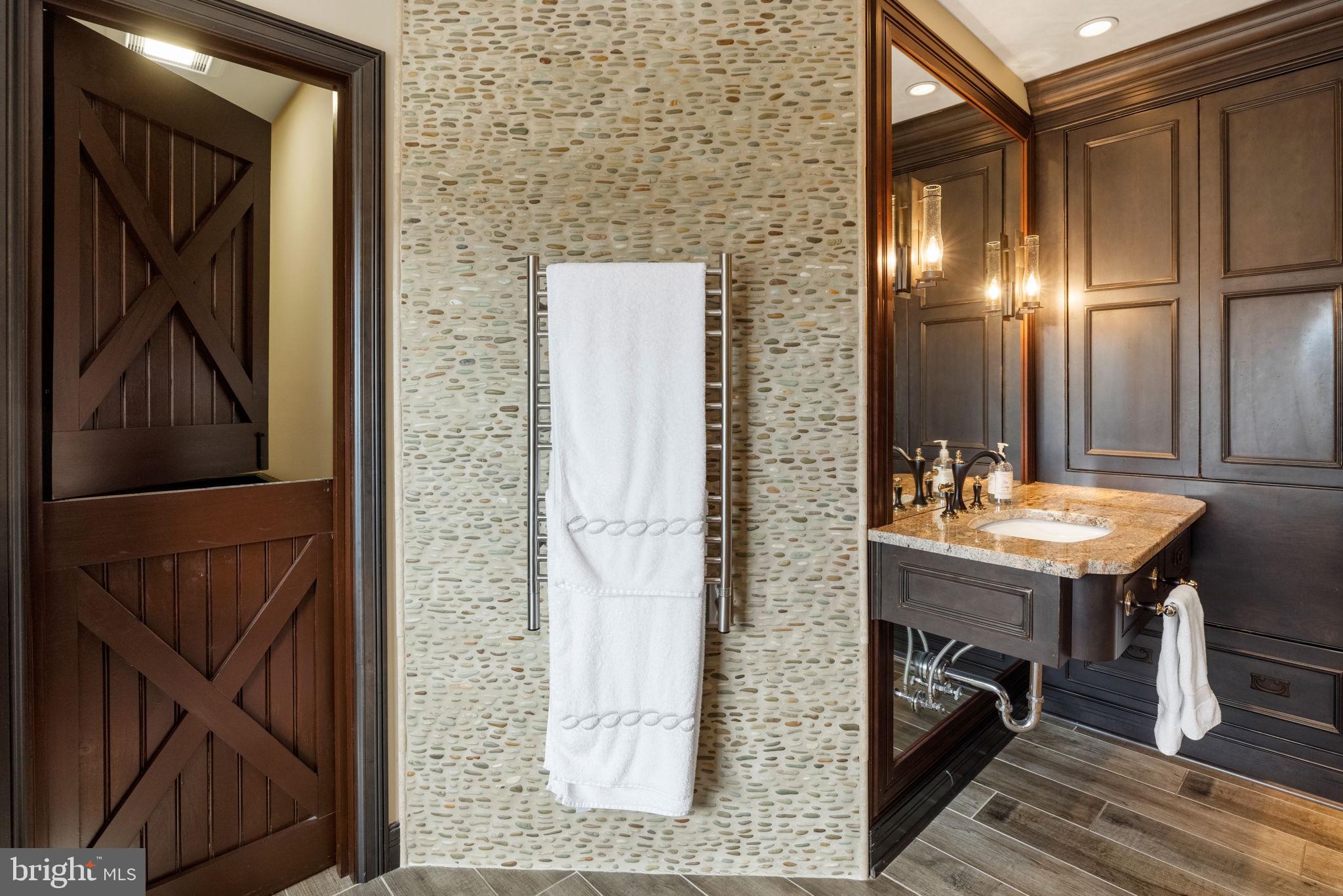 RED HILL - Residential