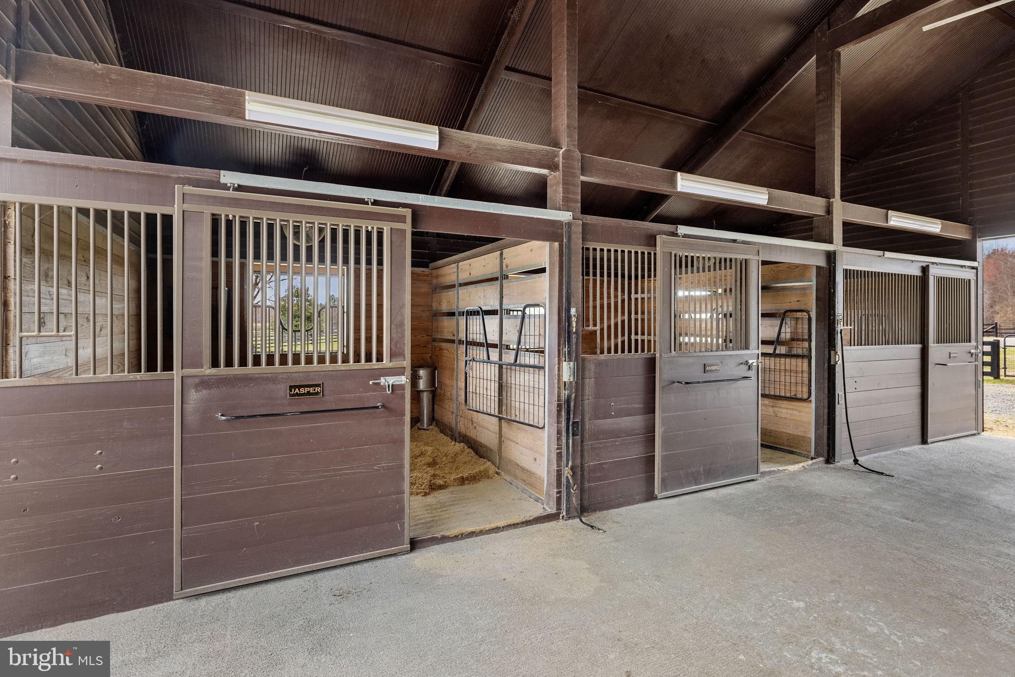 RED HILL - Residential