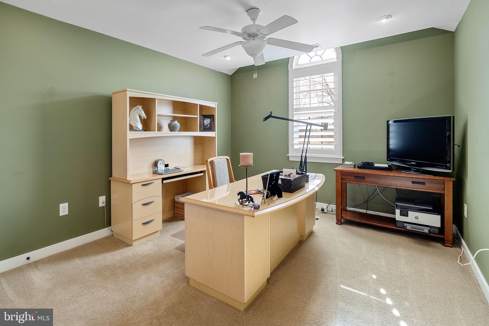 RED HILL - Residential