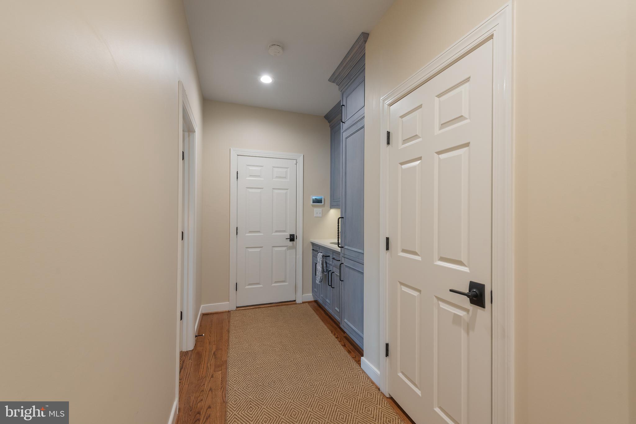 RED HILL - Residential