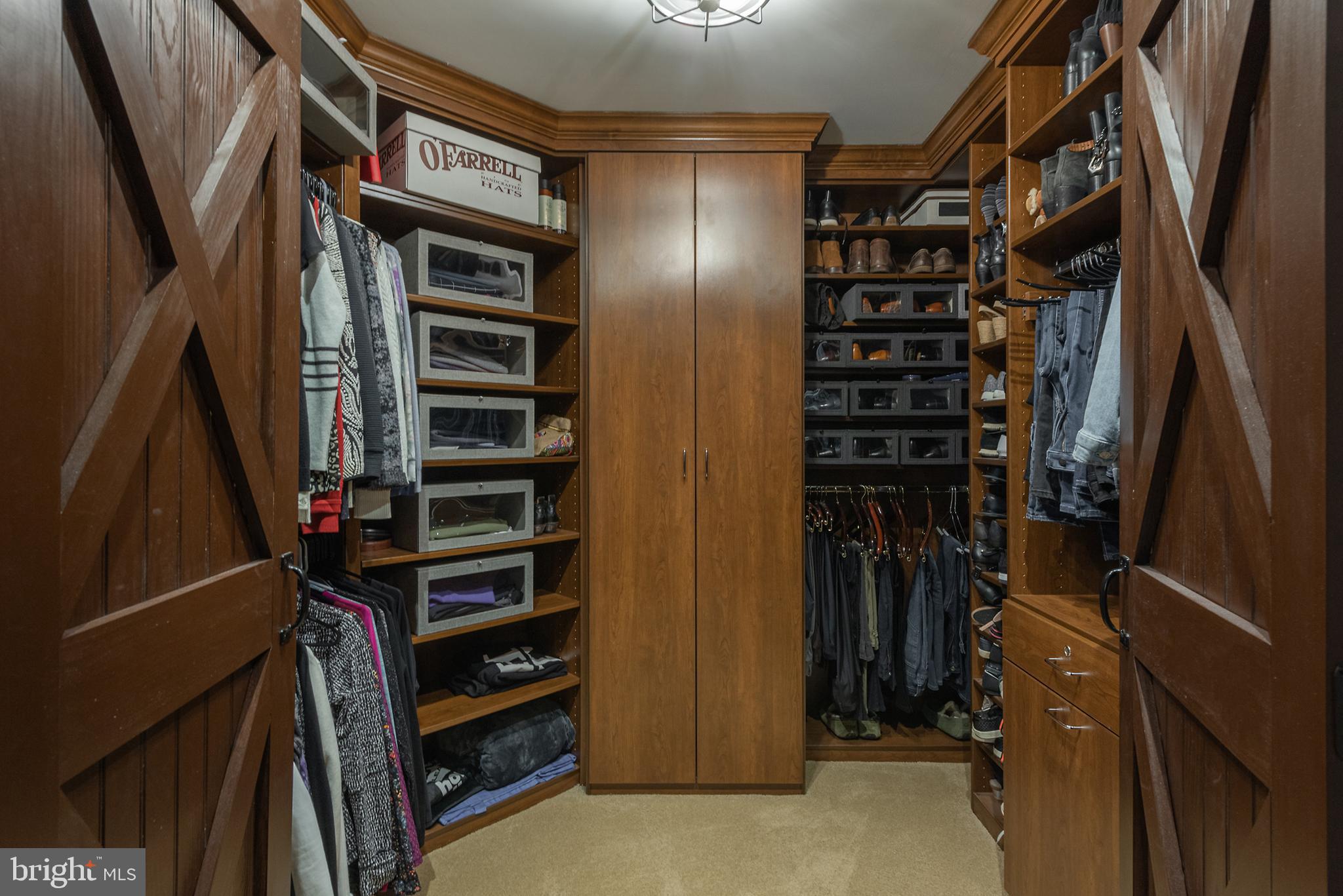 RED HILL - Residential