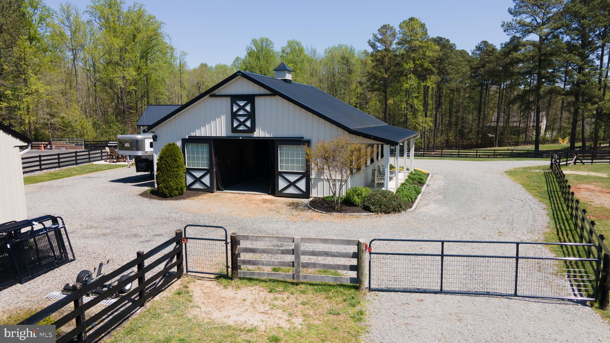 RED HILL - Residential