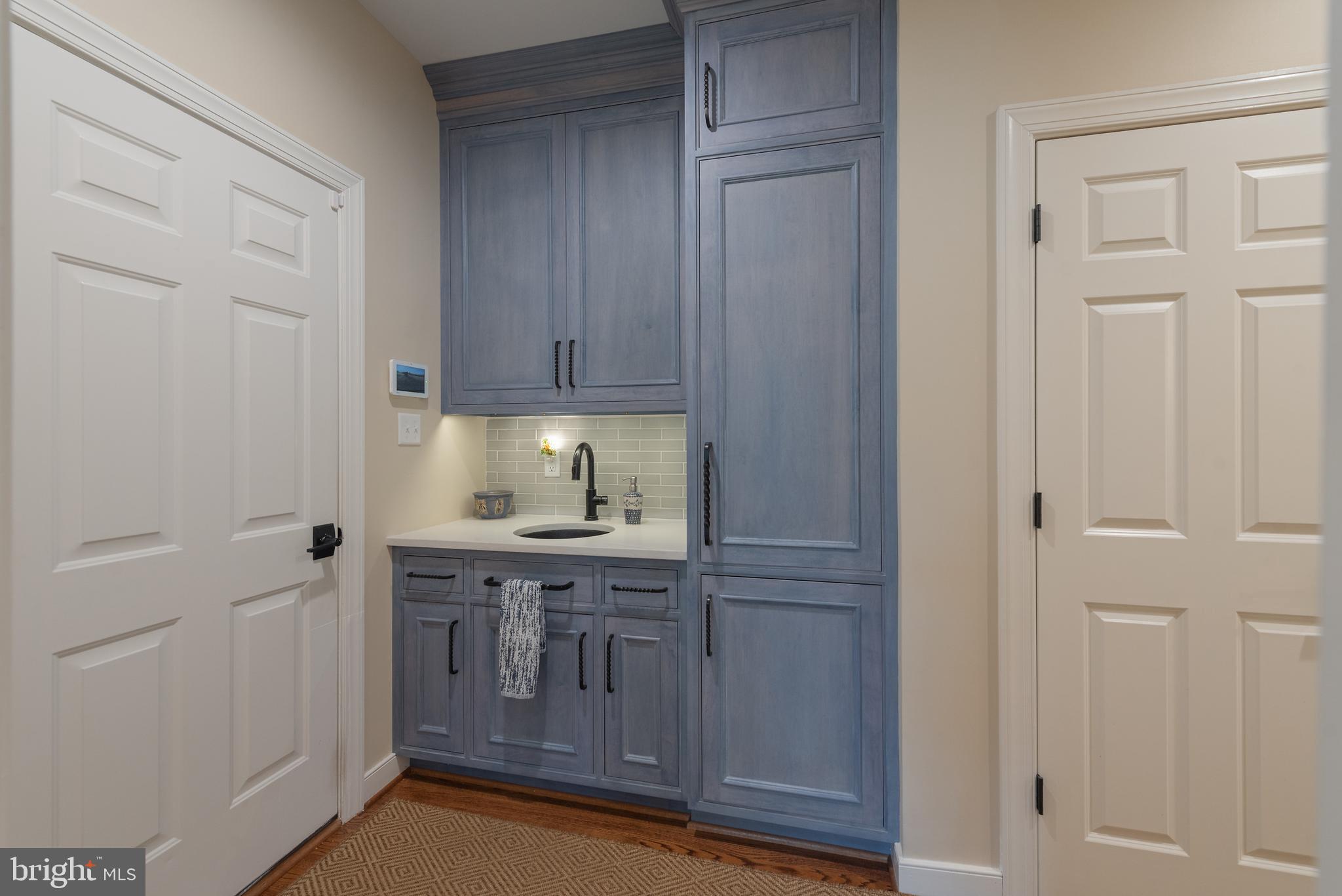 RED HILL - Residential