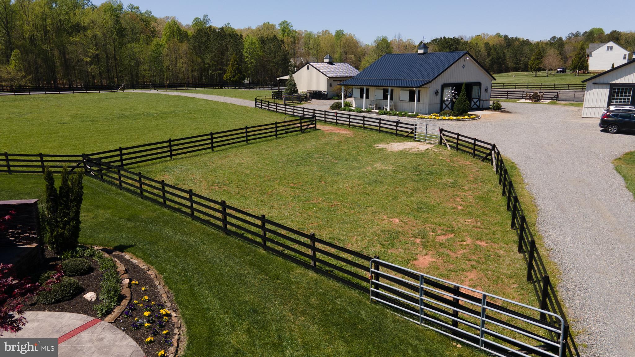 RED HILL - Residential