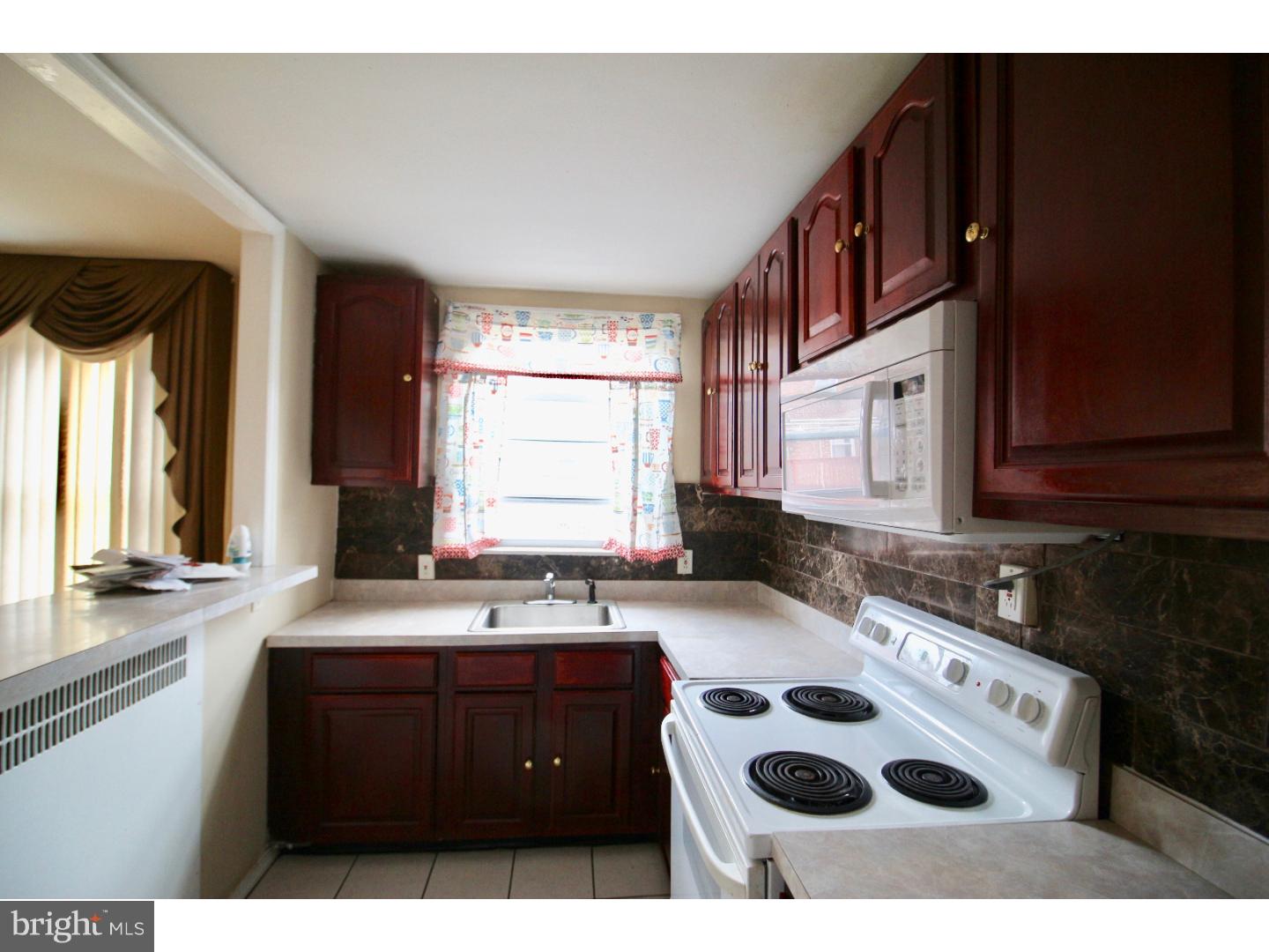 PHILADELPHIA (NORTHEAST) - Residential Lease