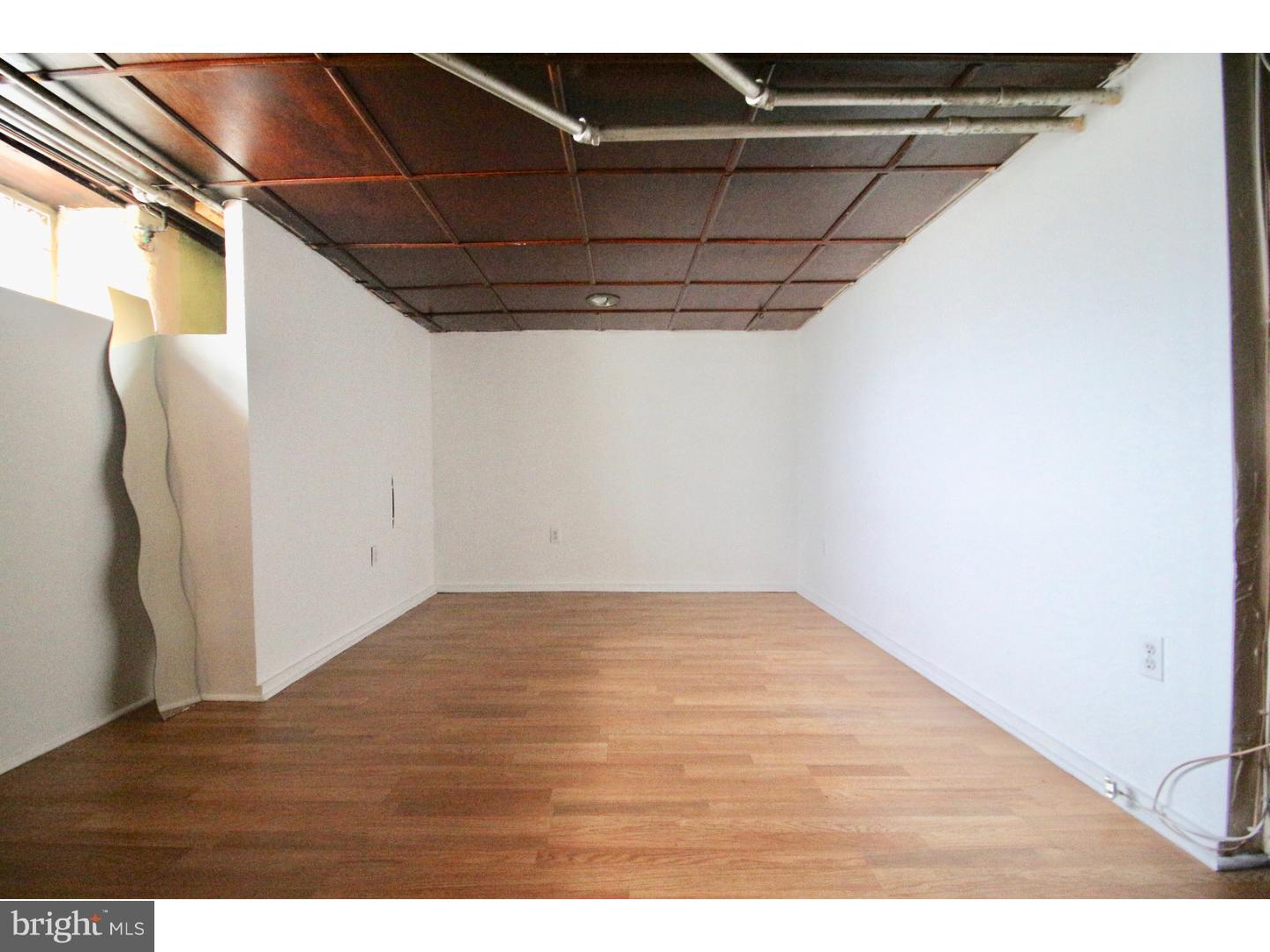 PHILADELPHIA (NORTHEAST) - Residential Lease
