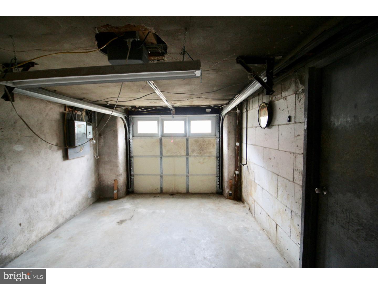 PHILADELPHIA (NORTHEAST) - Residential Lease