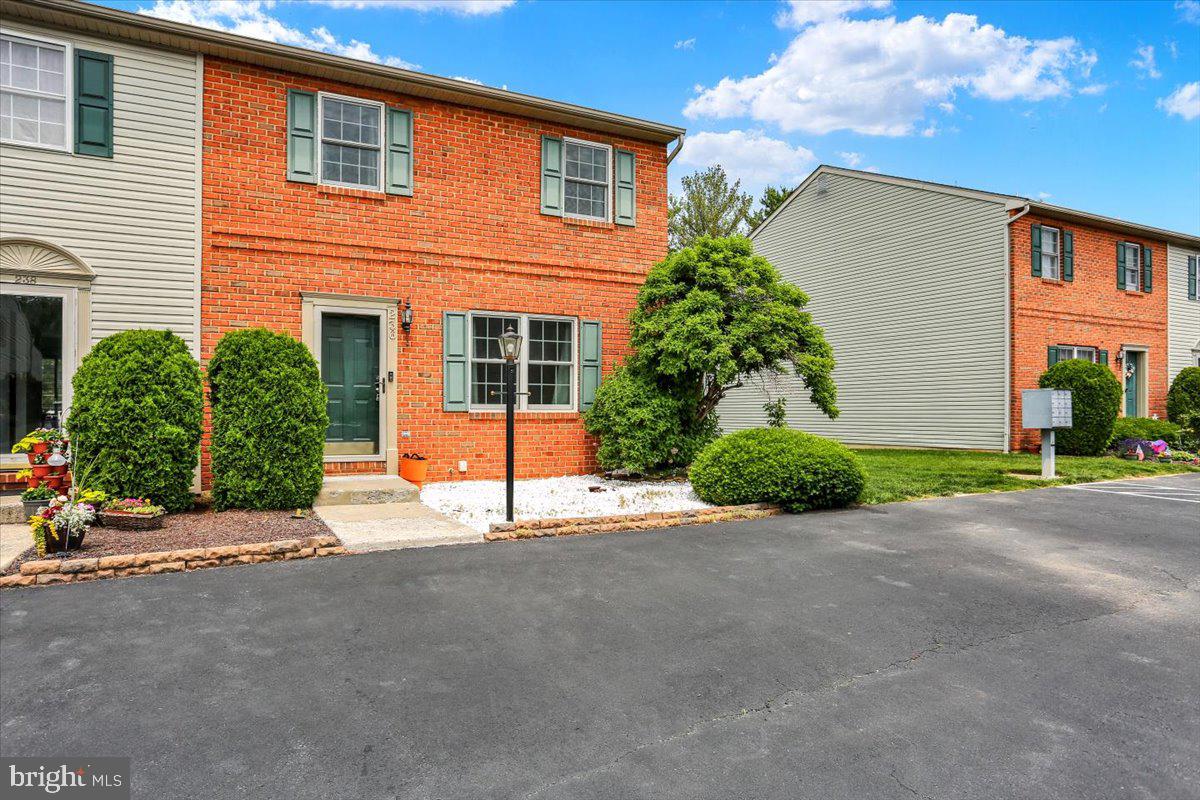 236 NICOLE WAY