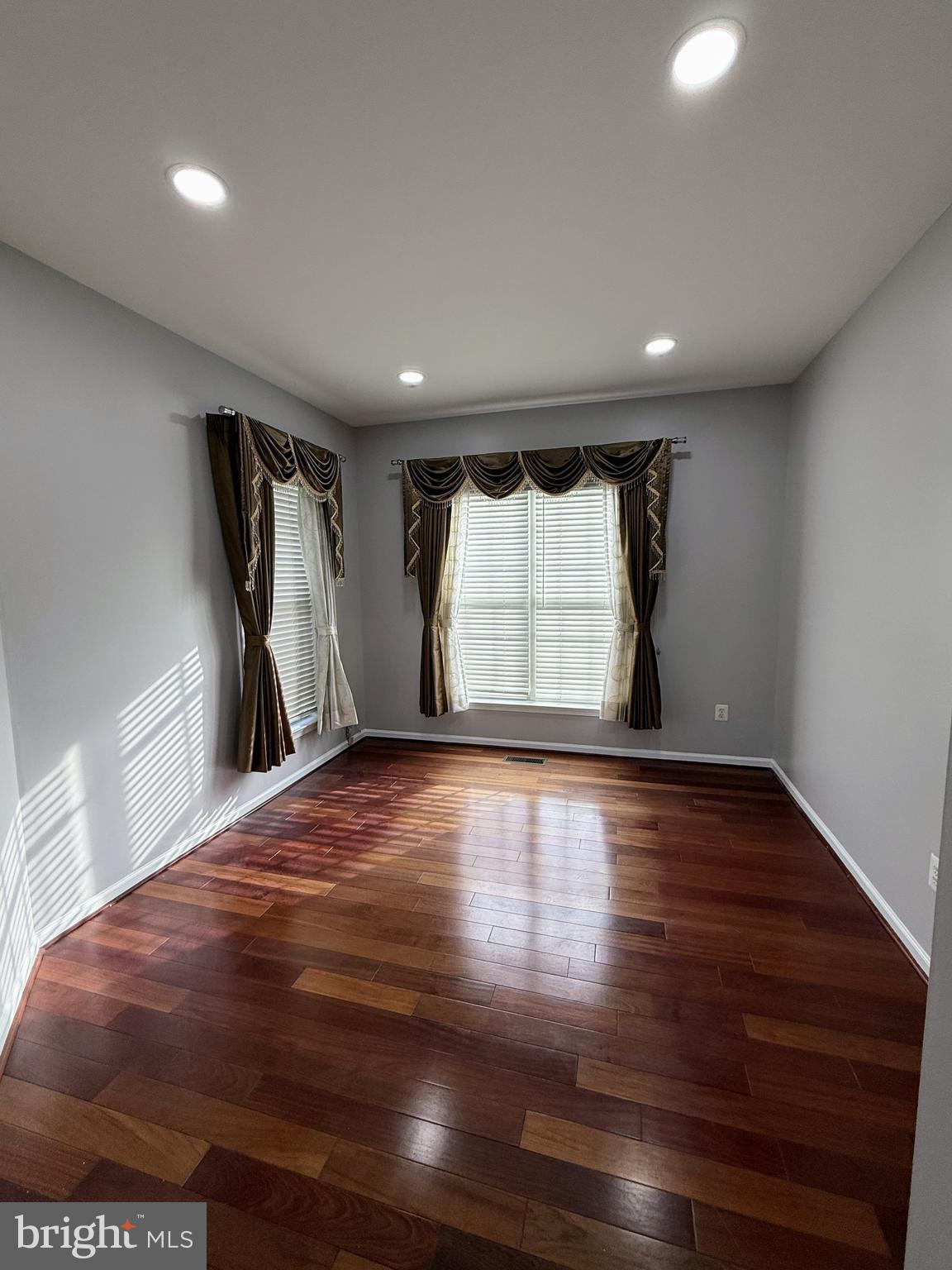 QUINCE ORCHARD PARK - Residential Lease