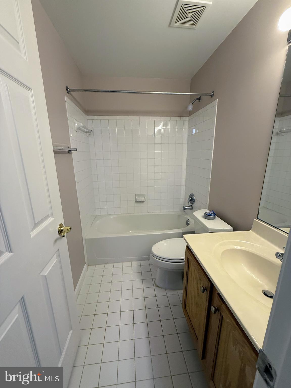 QUINCE ORCHARD PARK - Residential Lease