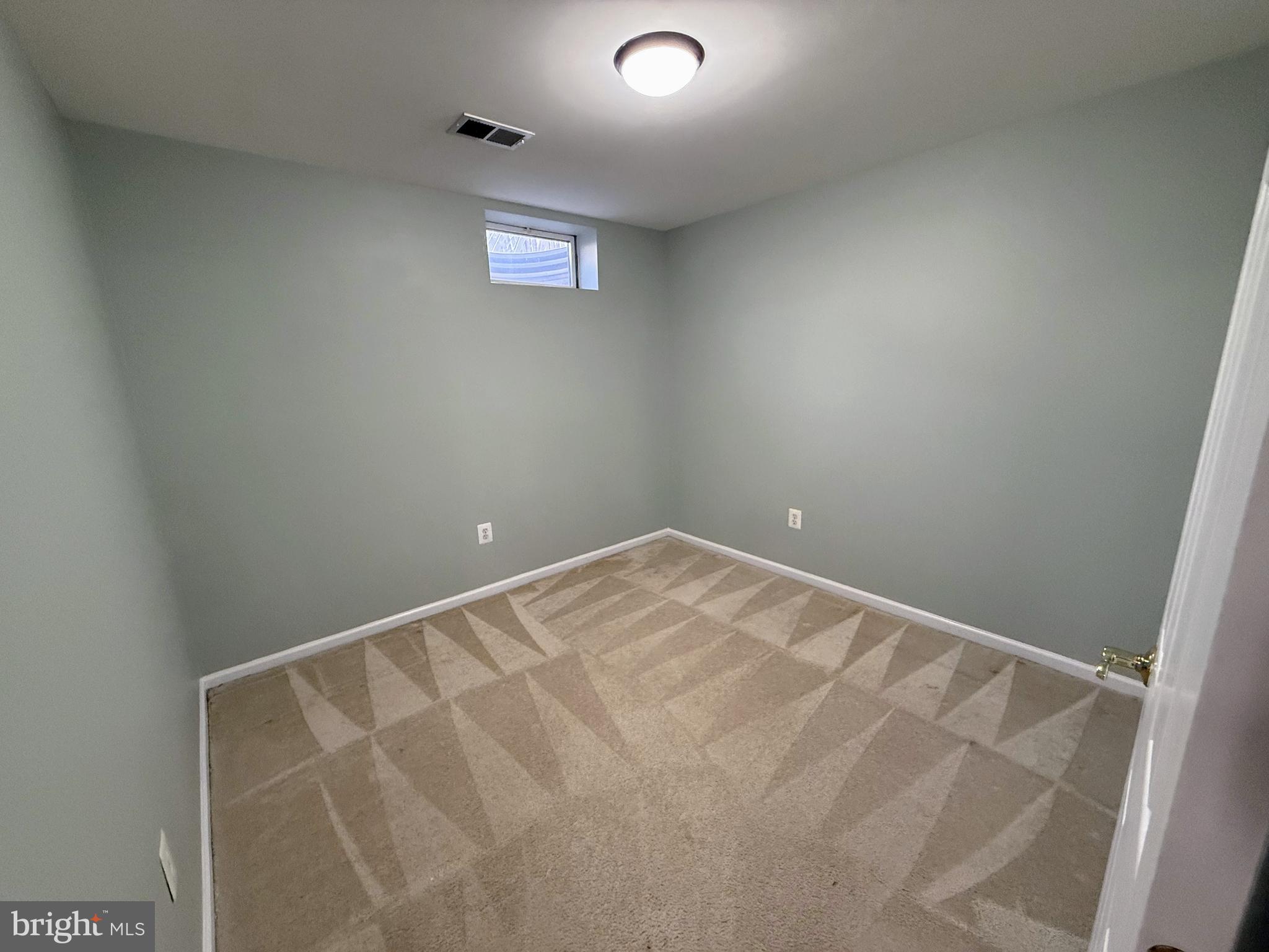 QUINCE ORCHARD PARK - Residential Lease