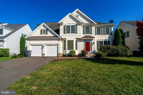 Photo of 8577 Saltlick Terrace, MANASSAS, VA 20112 (MLS # VAPW2126162)