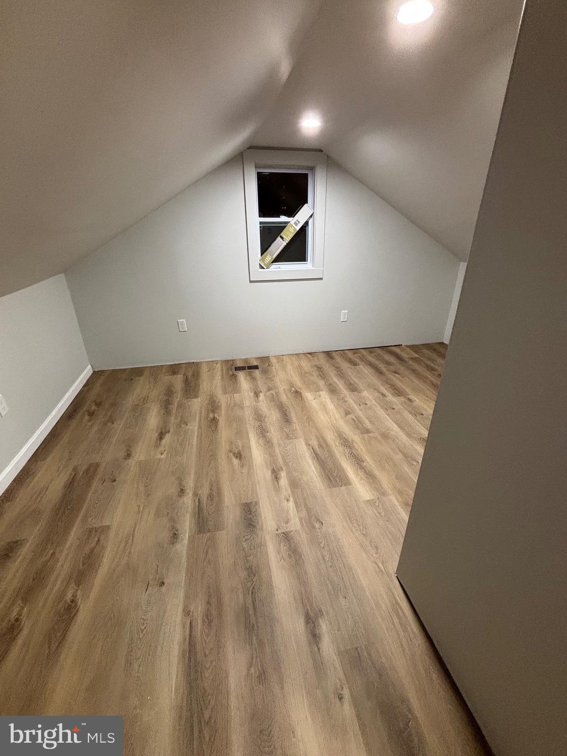 GRAY MANOR - Residential Lease